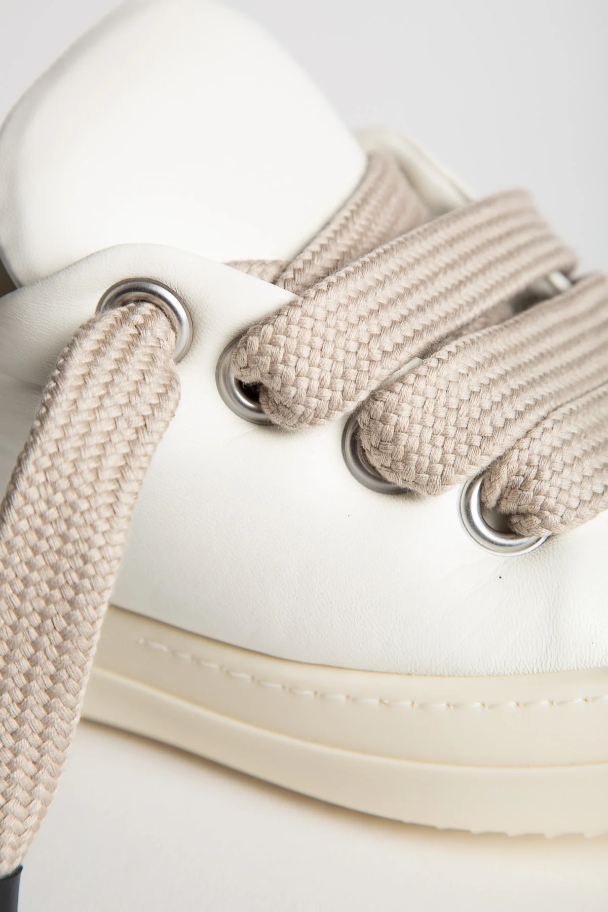 RICK OWENS | JUMBO LACE PUFFER LOW SNEAKS - Image 5