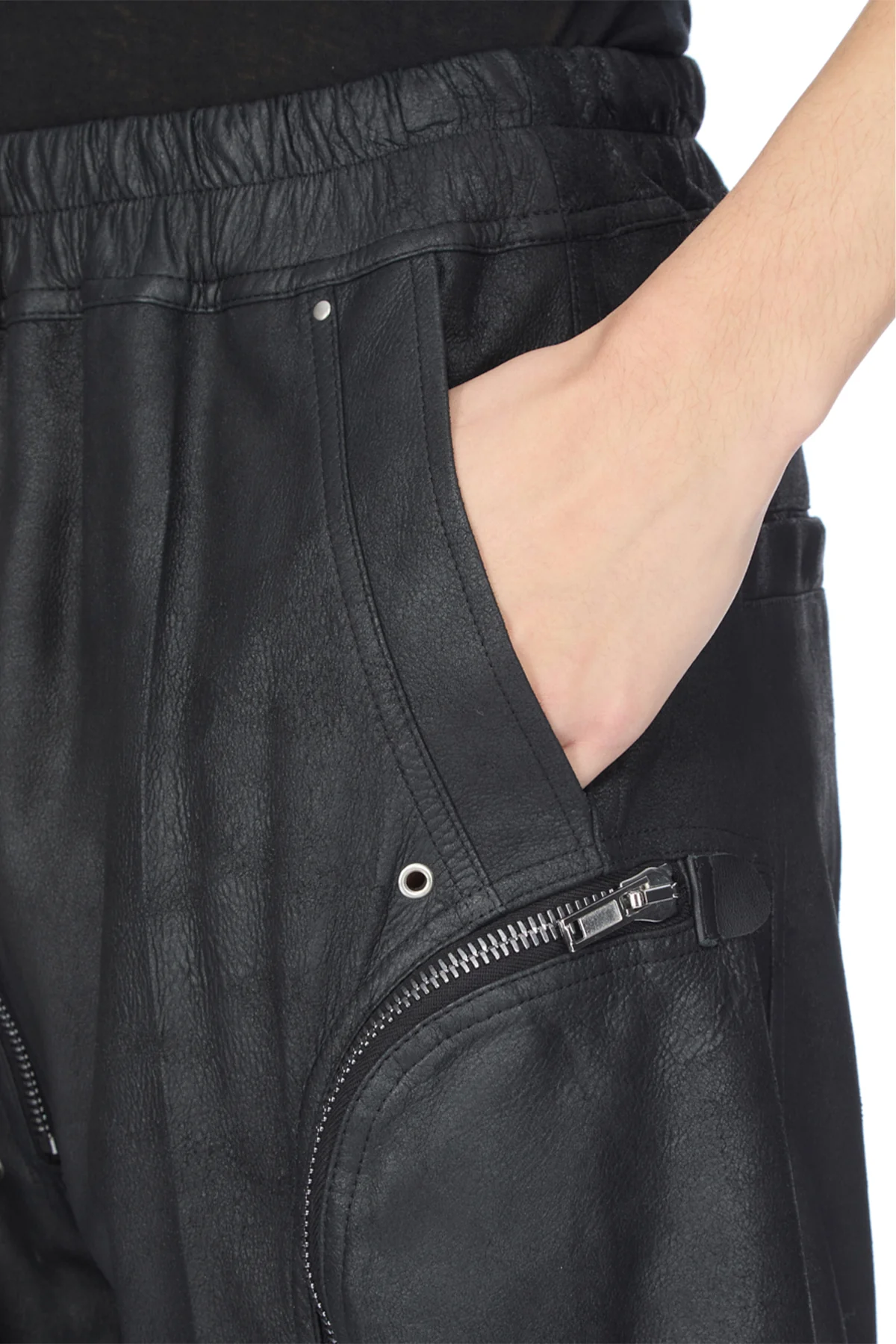 RICK OWENS | LEATHER BAUHAUS BELA SHORTS - Image 7