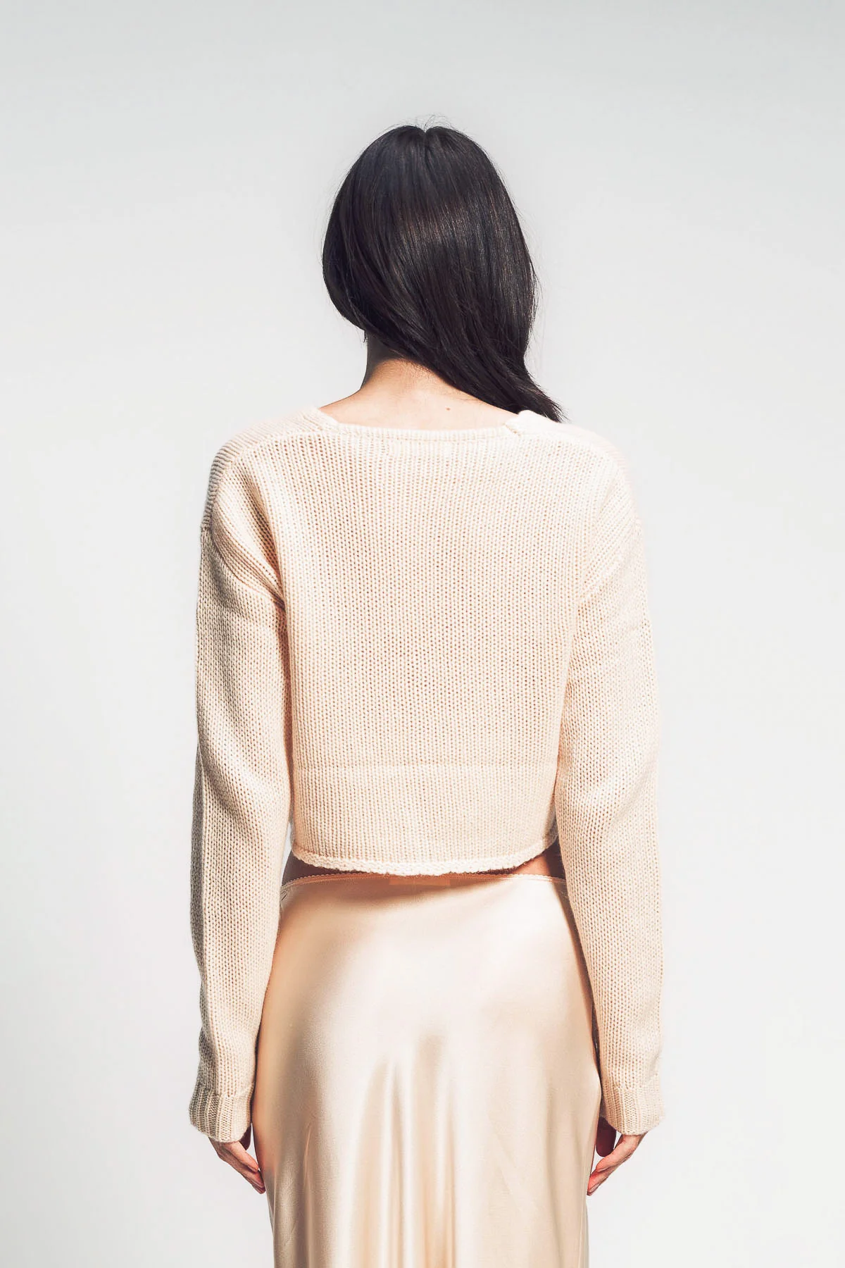 SABLYN | BIANCO CROPPED V-NECK CASHMERE CARDIGAN - Image 4