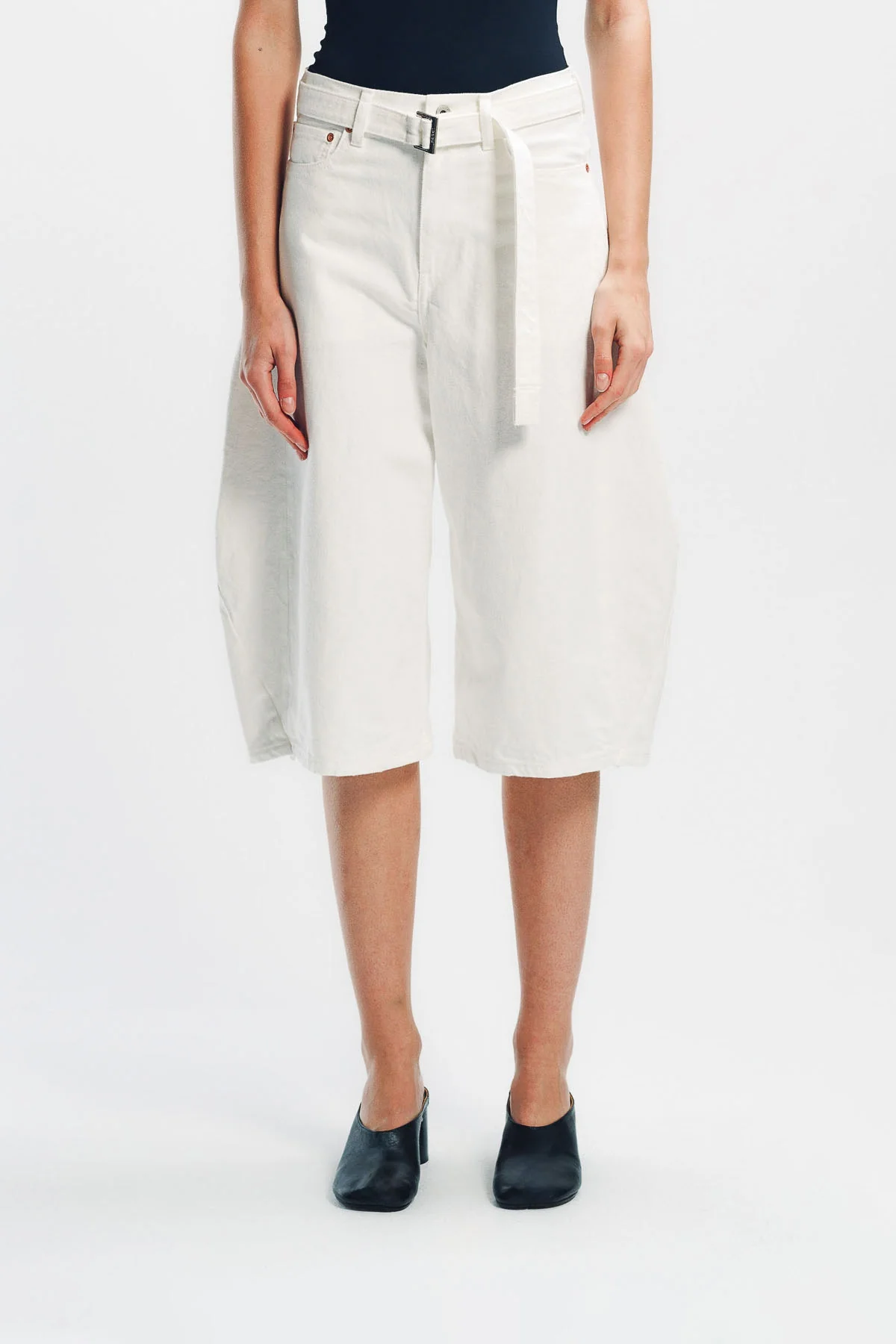 SACAI | DENIM SHORTS - Image 2