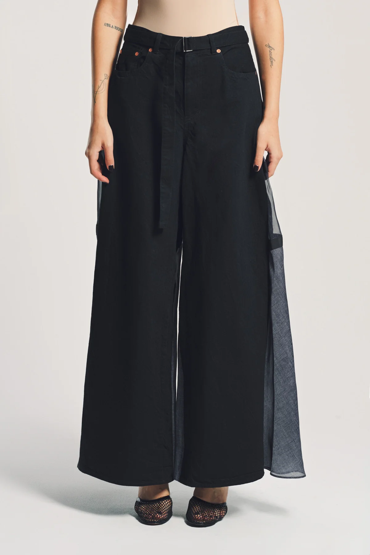 SACAI | PANELED DENIM JEANS - Image 2