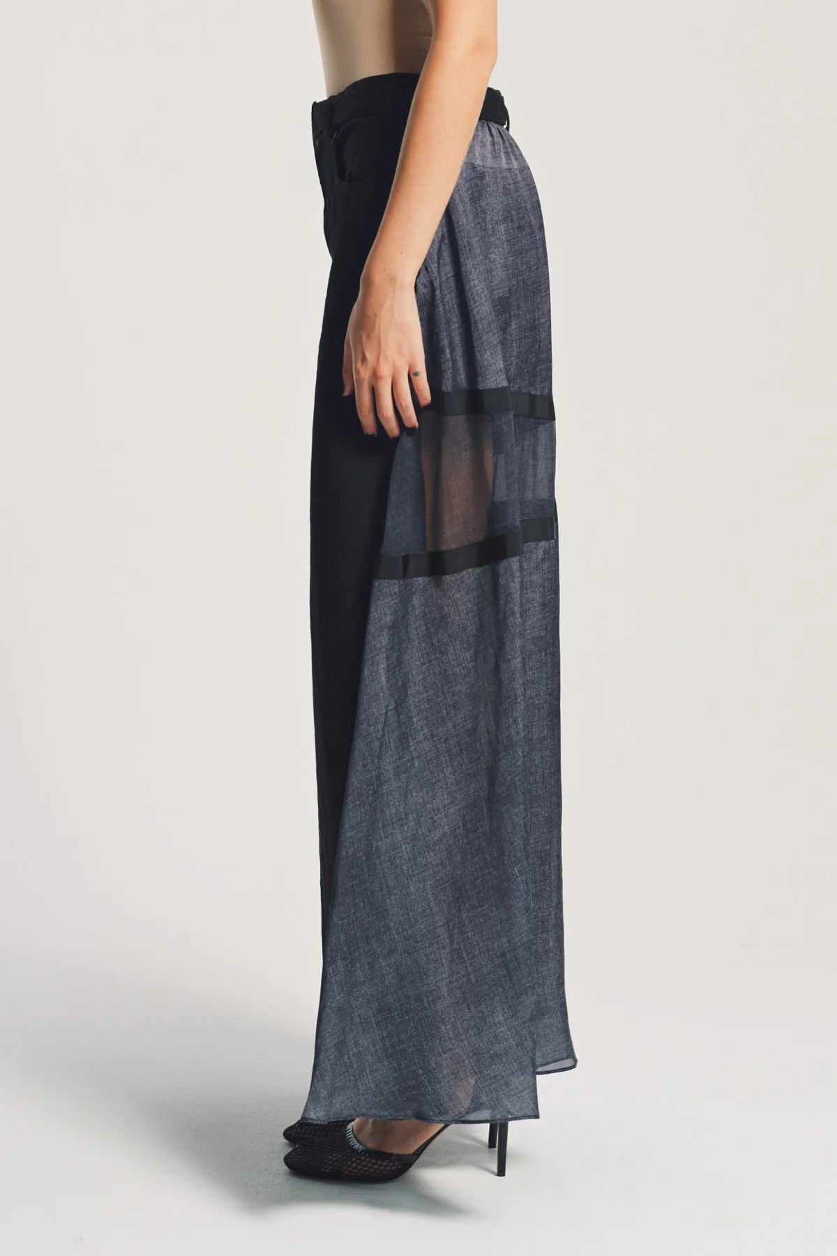 SACAI | PANELED DENIM JEANS - Image 3
