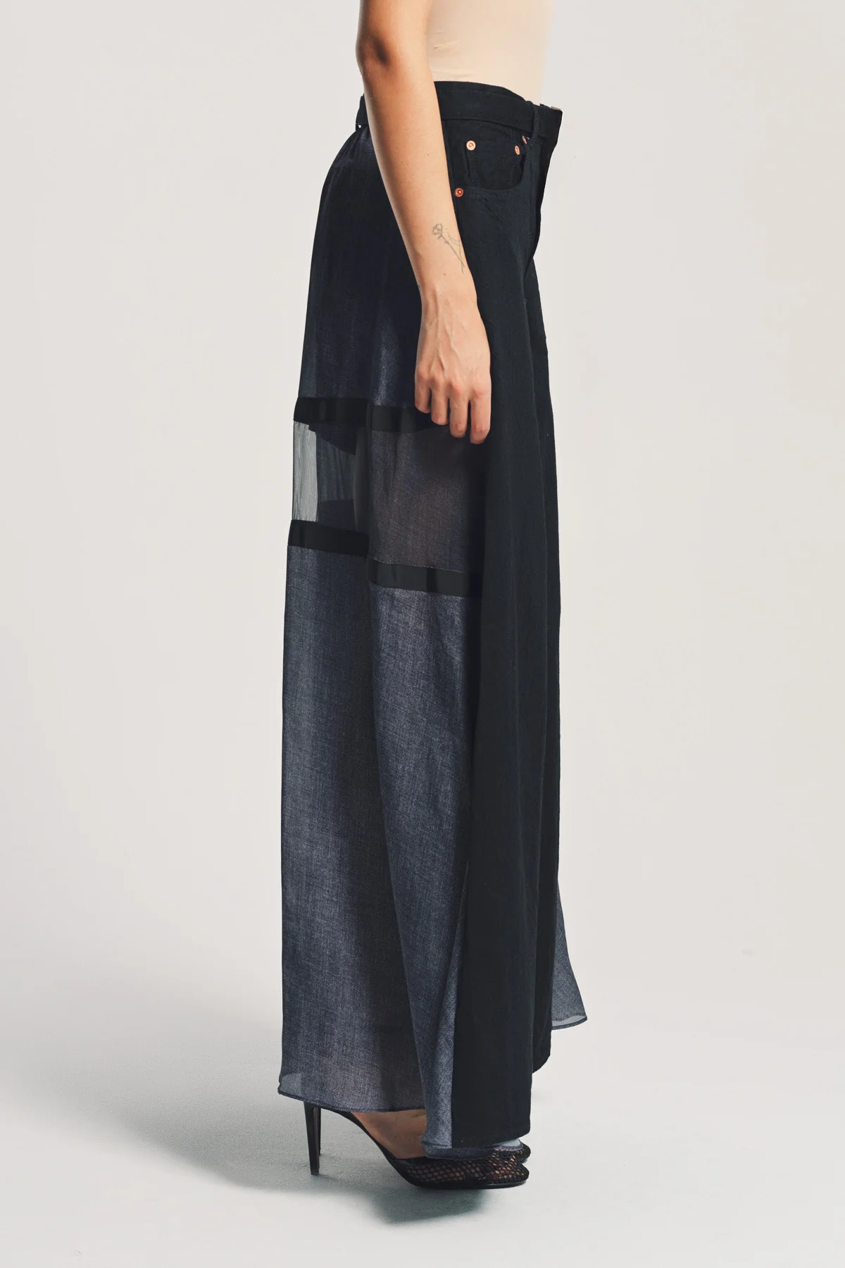 SACAI | PANELED DENIM JEANS - Image 5