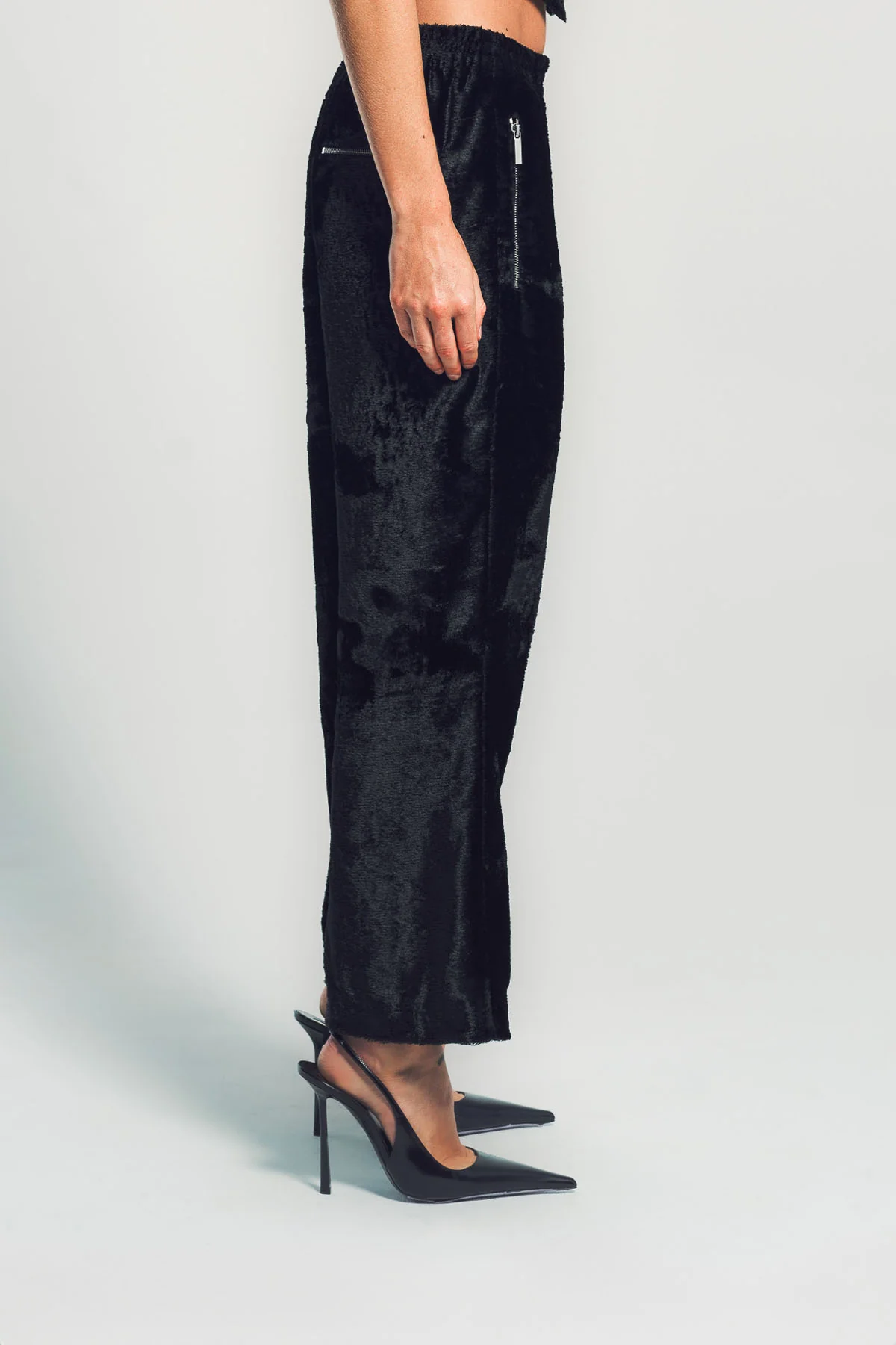 SAPIO | NO. 40 VELVET LONG HAIR JERSEY PANTS - Image 3