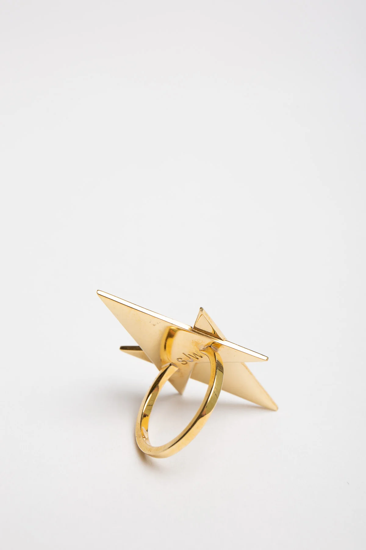 SARAH JANE WILDE | BLACK STAR DOUBLE ARROW RING - Image 3