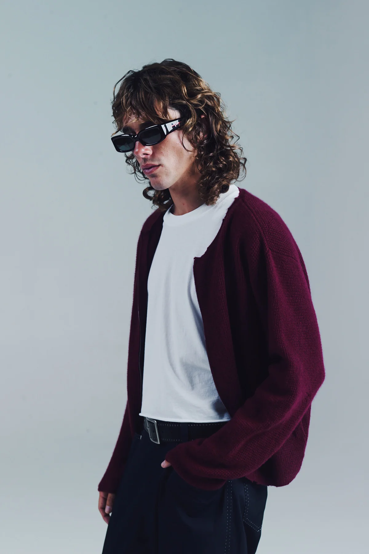 SECOND/LAYER | FRIENDS SWEATER - Image 3