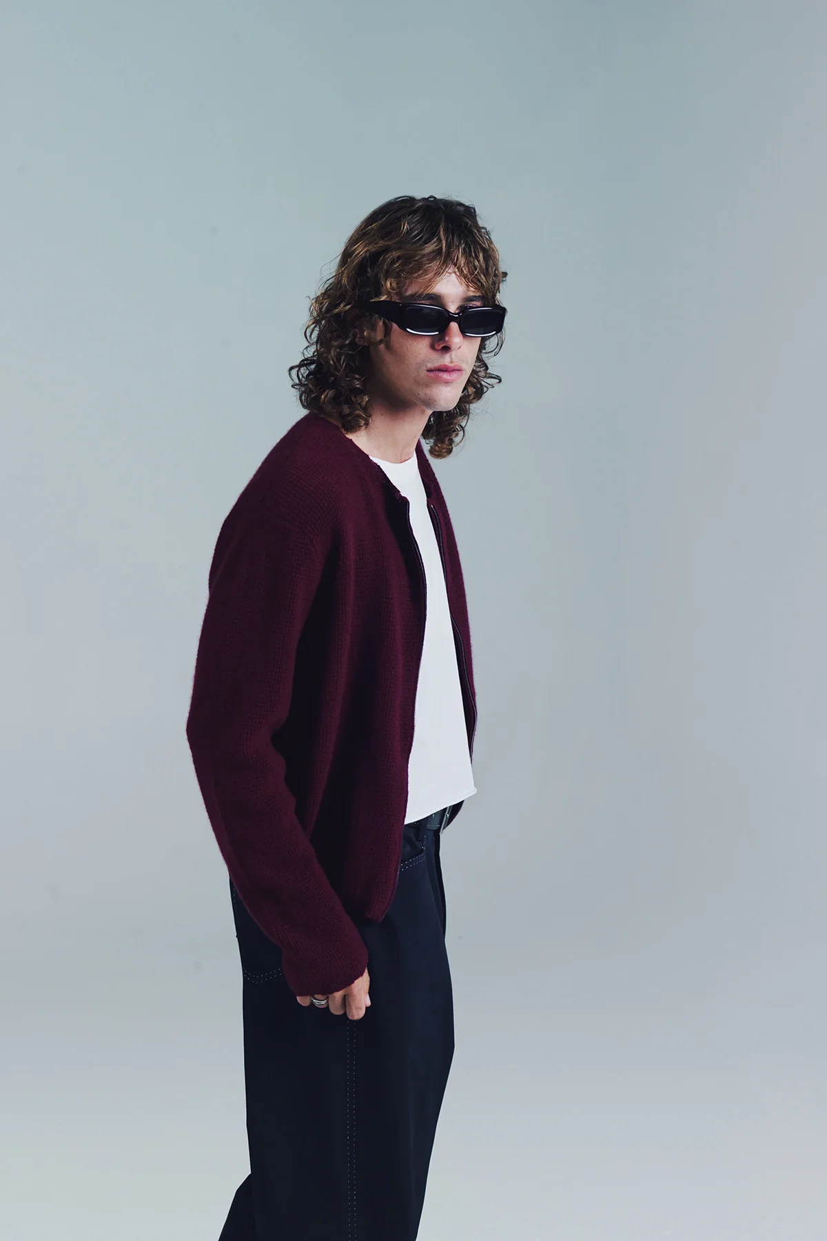 SECOND/LAYER | FRIENDS SWEATER - Image 4