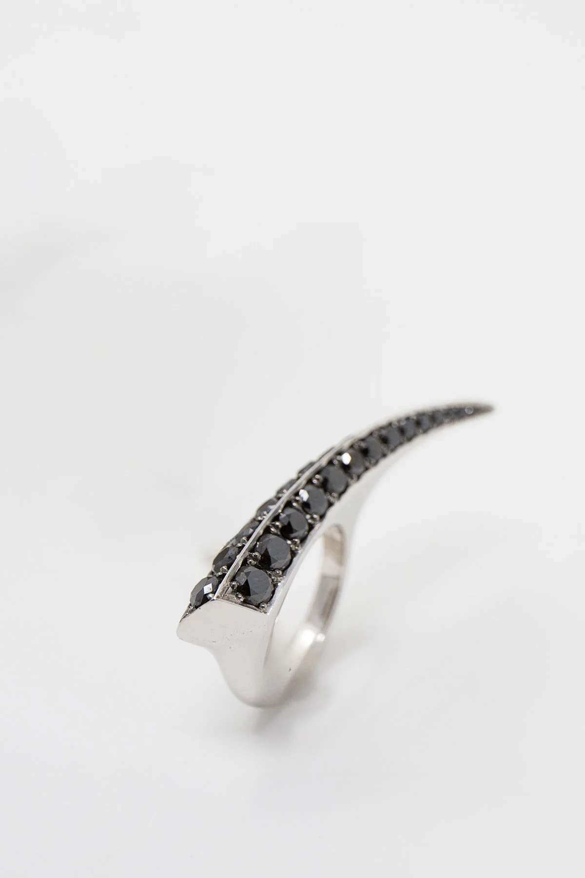 SHAUN LEANE | BLACK DIAMOND SABRE RING - Image 3