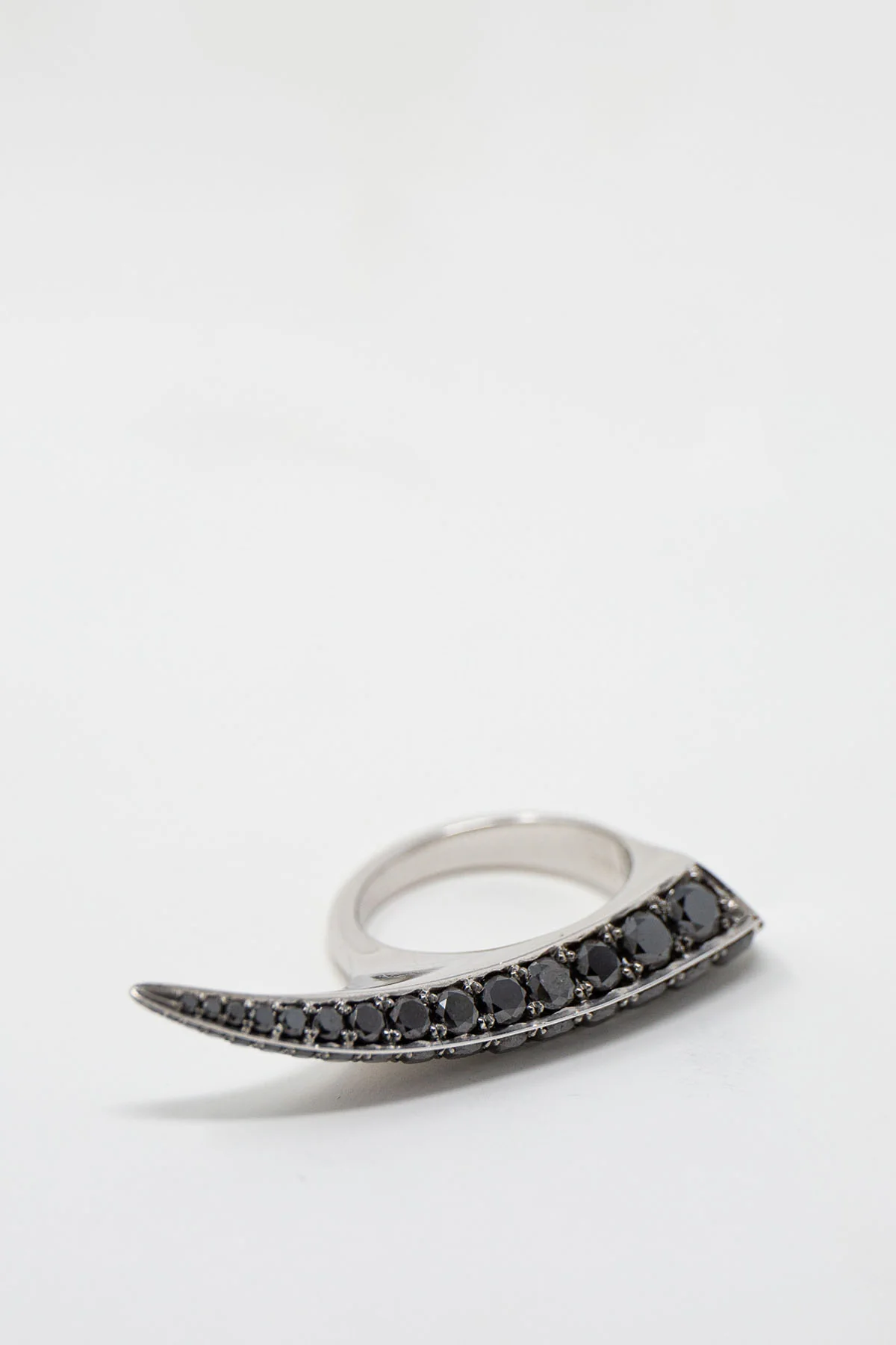 SHAUN LEANE | BLACK DIAMOND SABRE RING - Image 5