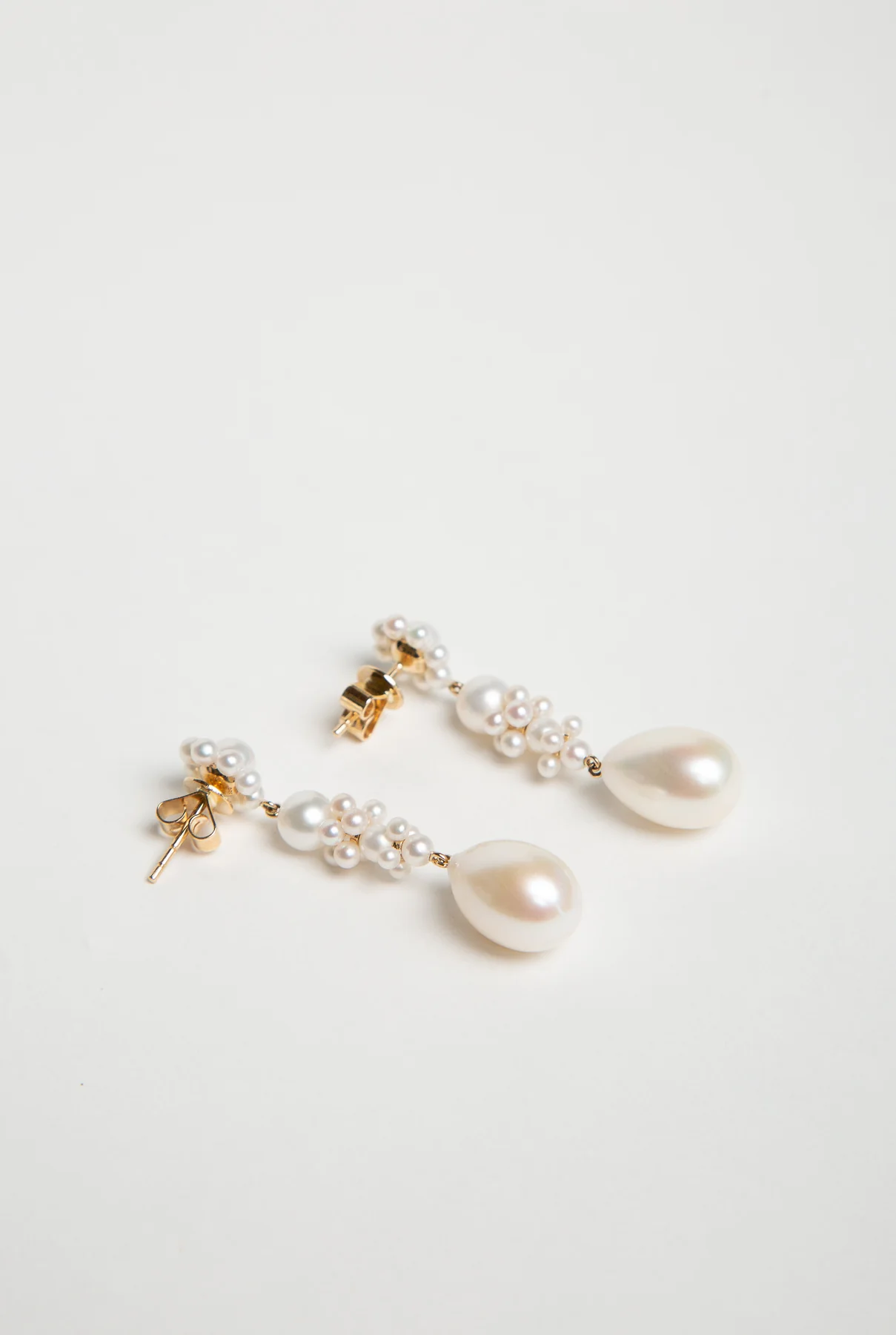 SOPHIE BILLE BRAHE | BELLIS L'EAU EARRINGS - Image 2