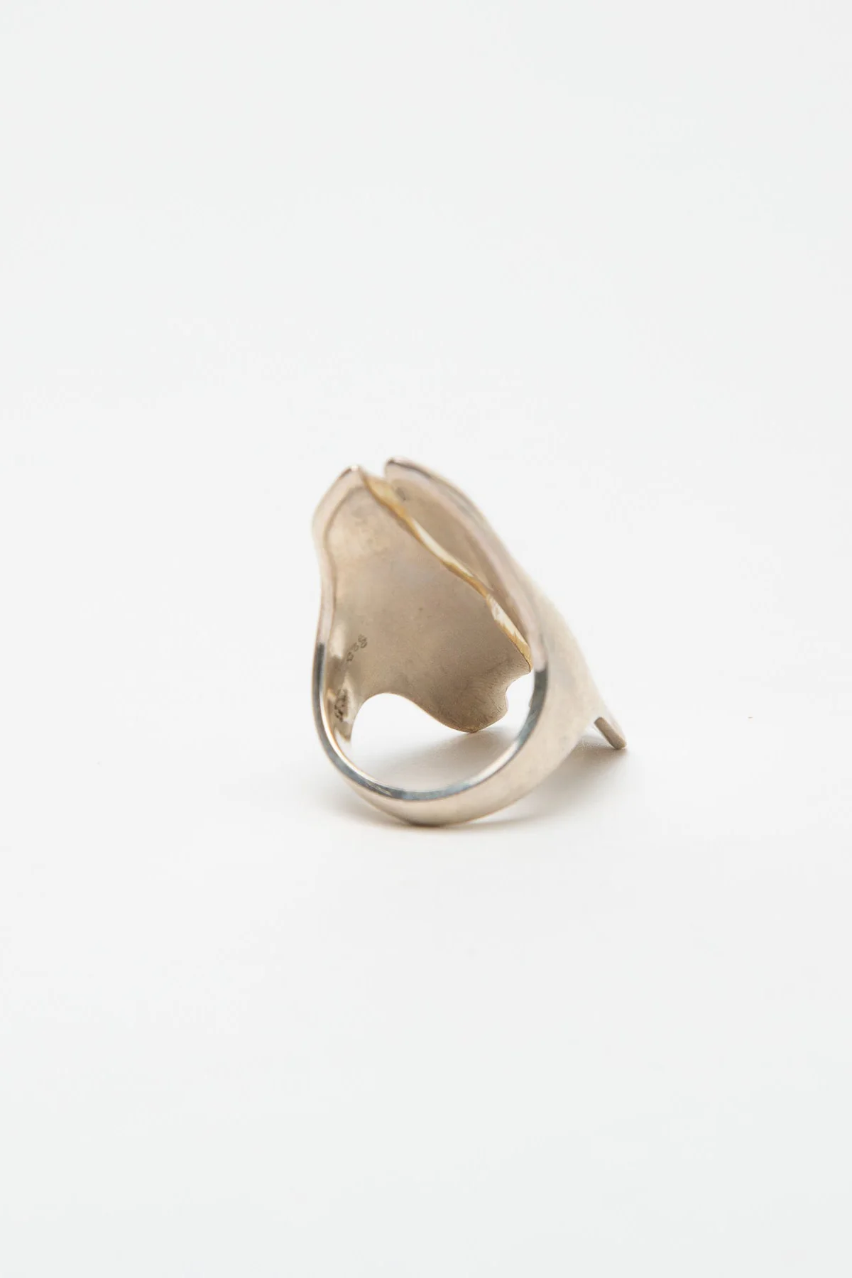 SOPHIE BUHAI | LARGE CENTER SPLIT RING - Image 3
