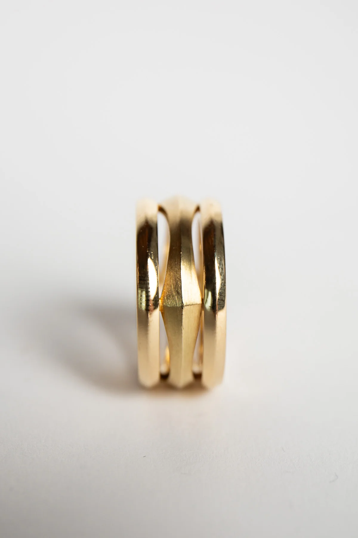 STEPHEN WEBSTER | 18K YELLOW GOLD 3 ROW MEDIUM RING - Image 3