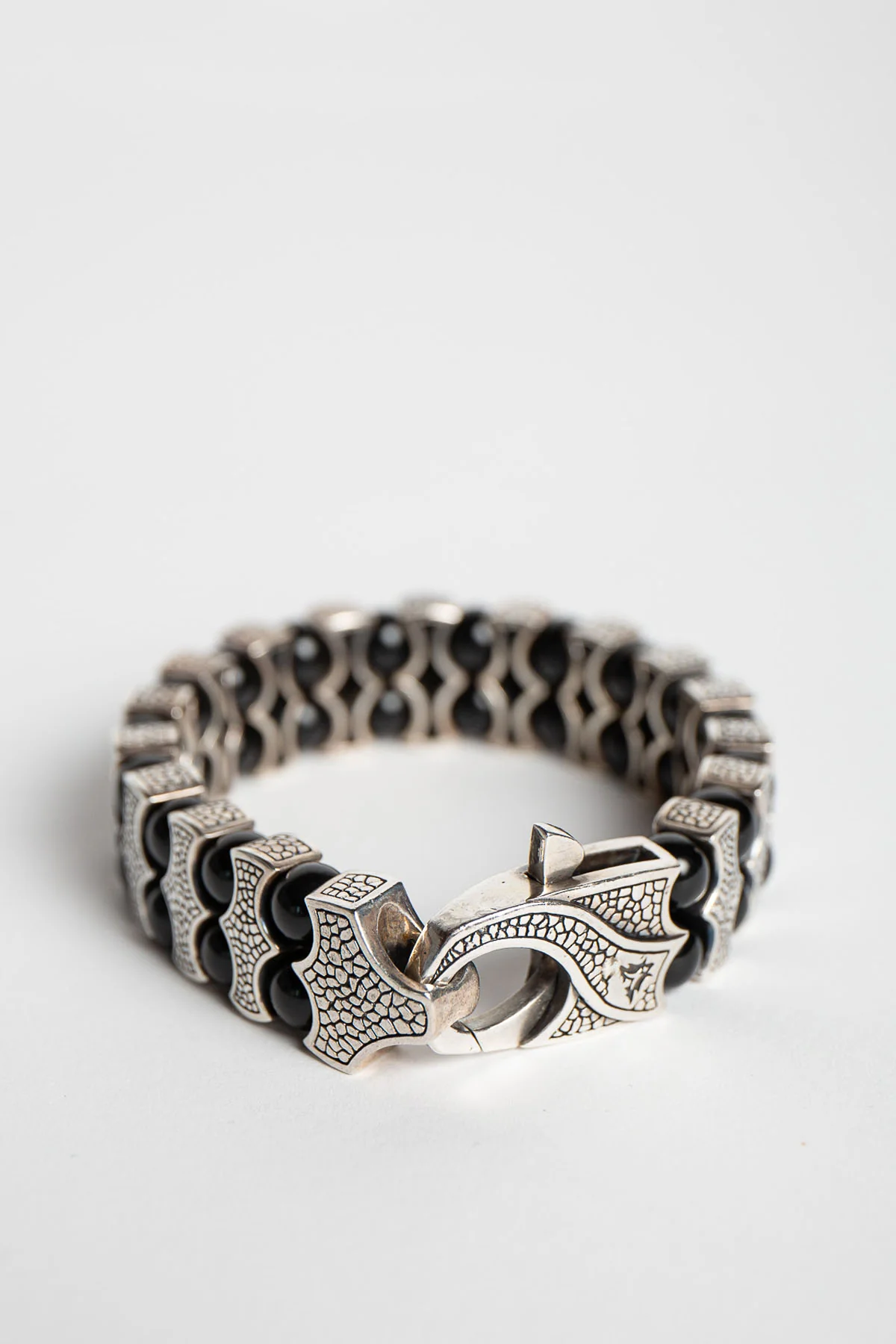 STEPHEN WEBSTER | RAYMAN ONYX BRACELET - Image 2