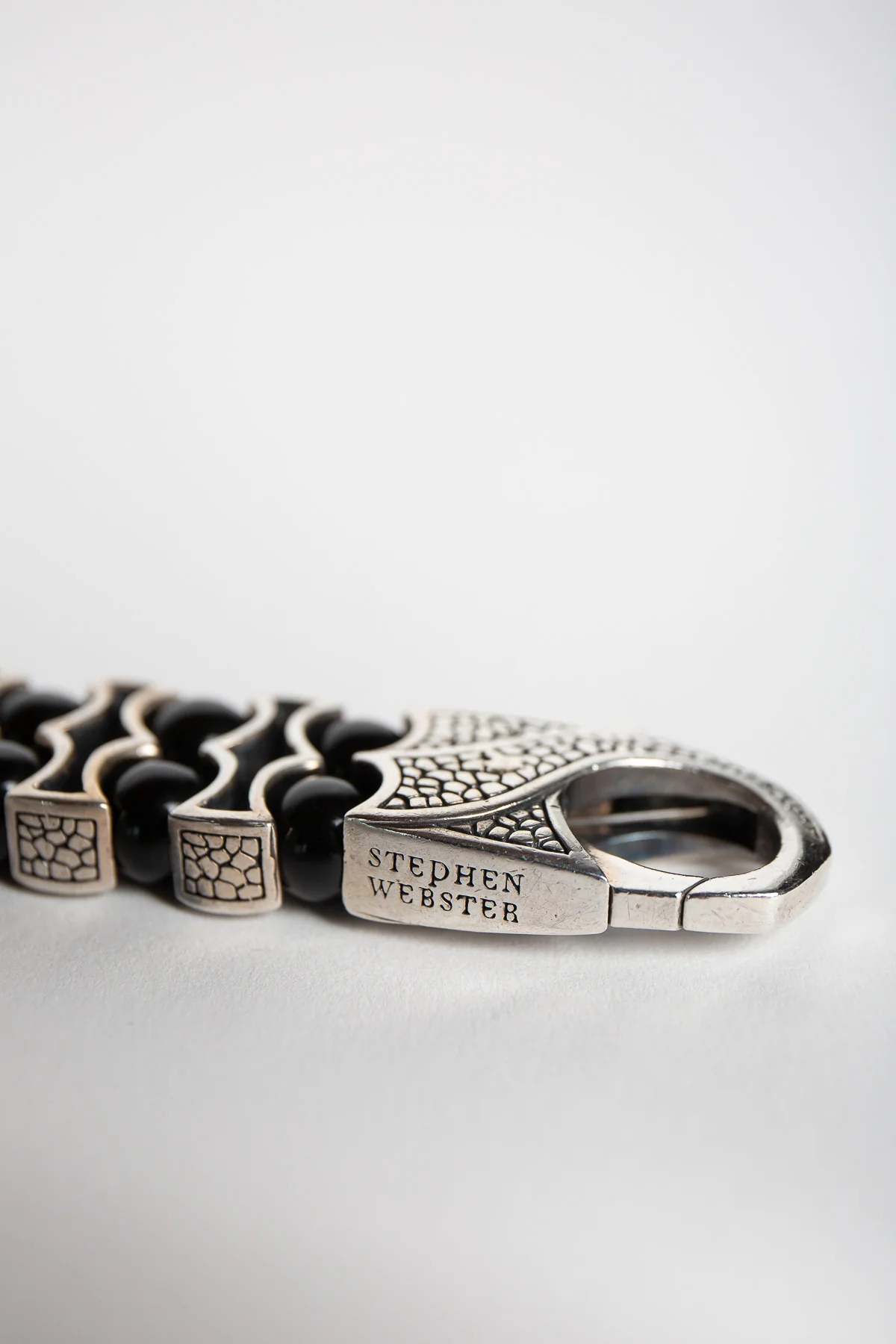 STEPHEN WEBSTER | RAYMAN ONYX BRACELET - Image 3