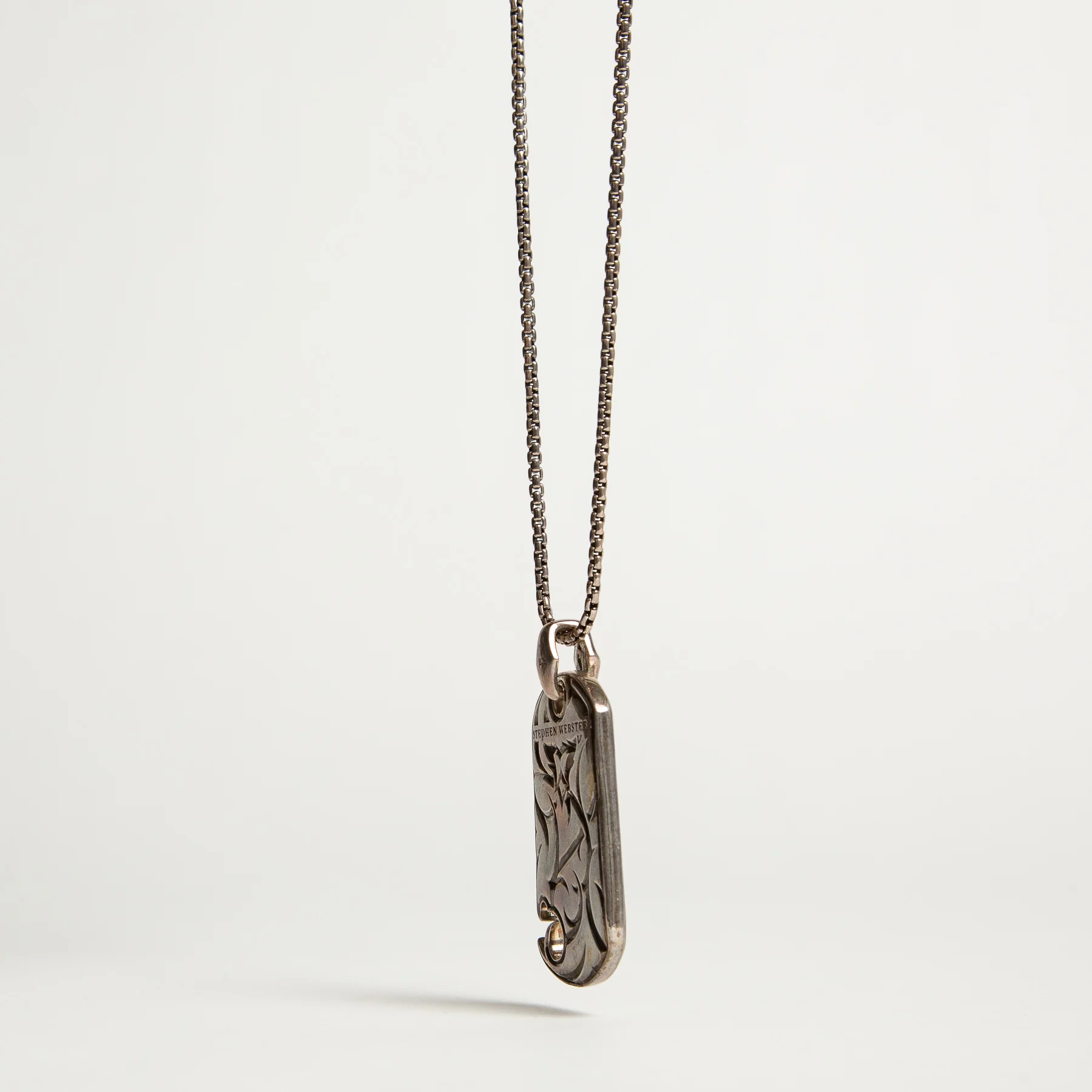 STEPHEN WEBSTER | RAYSKIN DOG TAG - Image 3