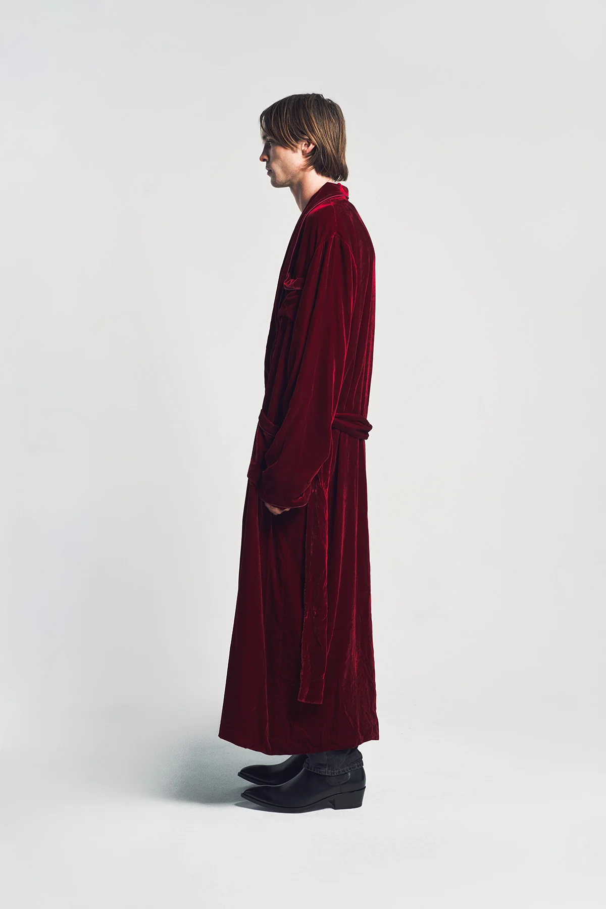 SUSAN BECKER | MEN'S RED SILK & VELVET BAMBERG ROBE - Image 2