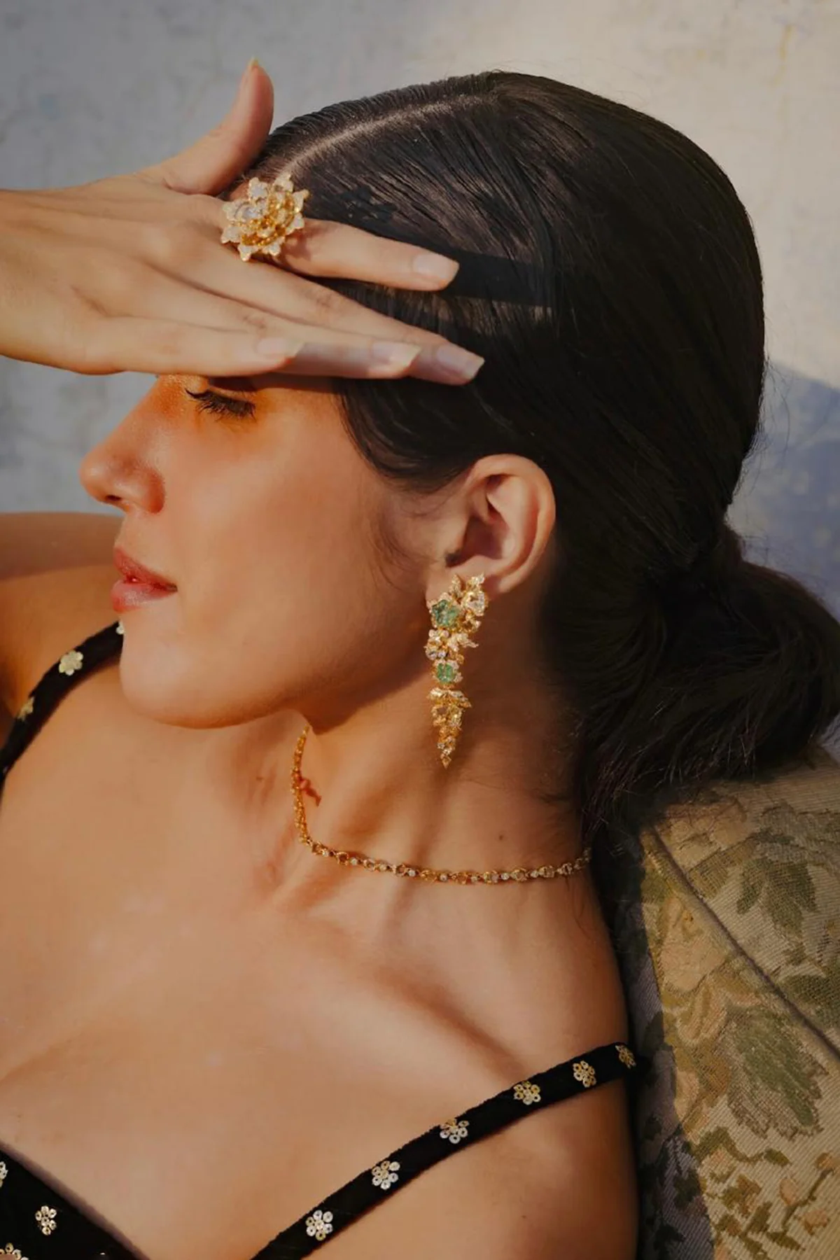 TALLIN | DIAMOND & EMERALD DANGLE EARRINGS - Image 2