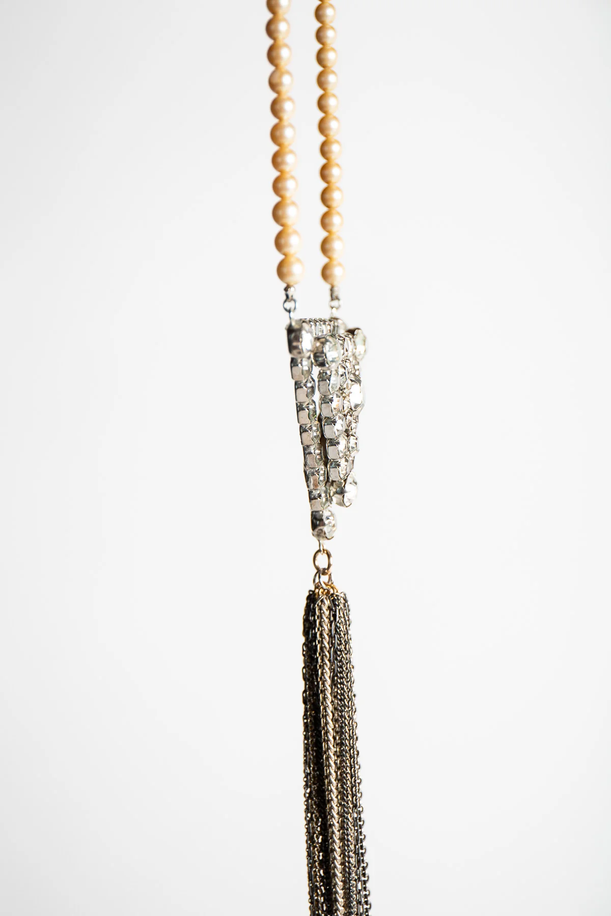 TOM BINNS | LOOSE CHAINS TRIANGLE NECKLACE - Image 4