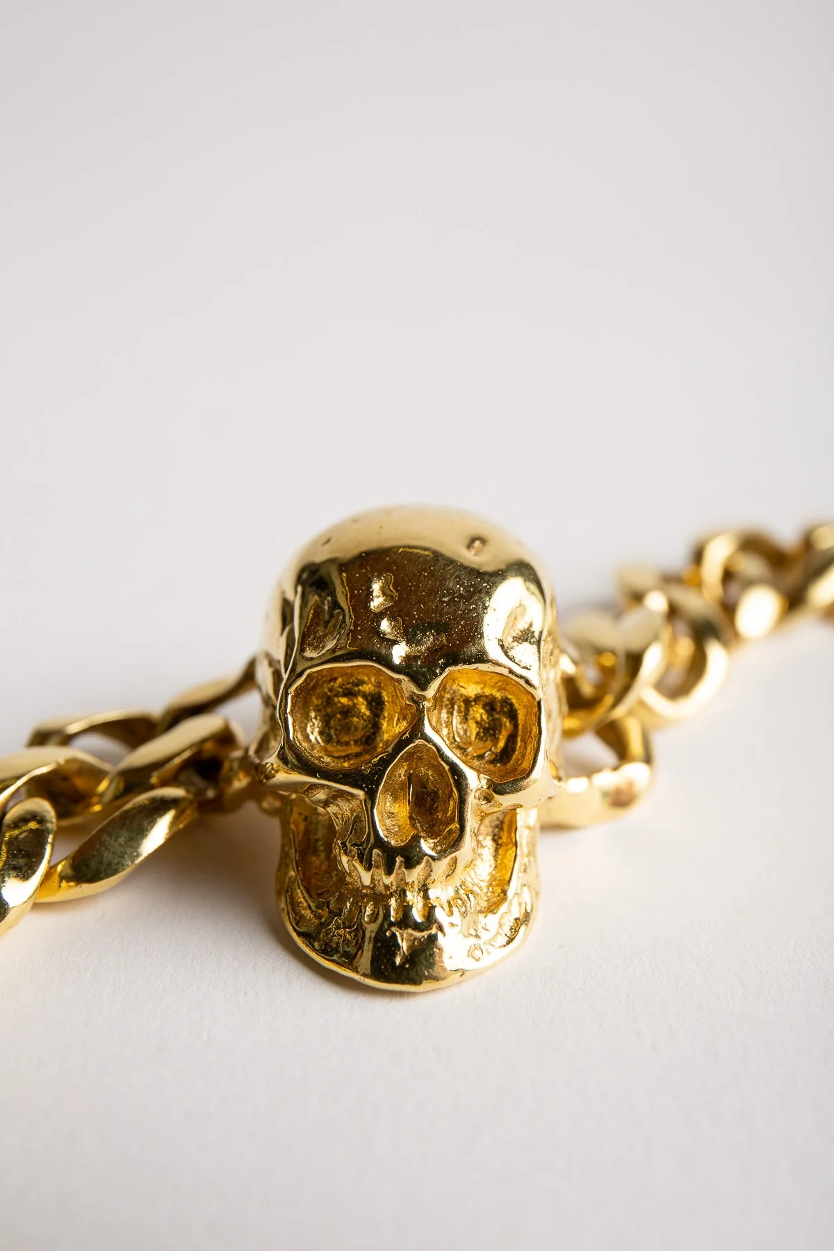 TOM BINNS | SKULL CHAIN BRACELET - Image 2