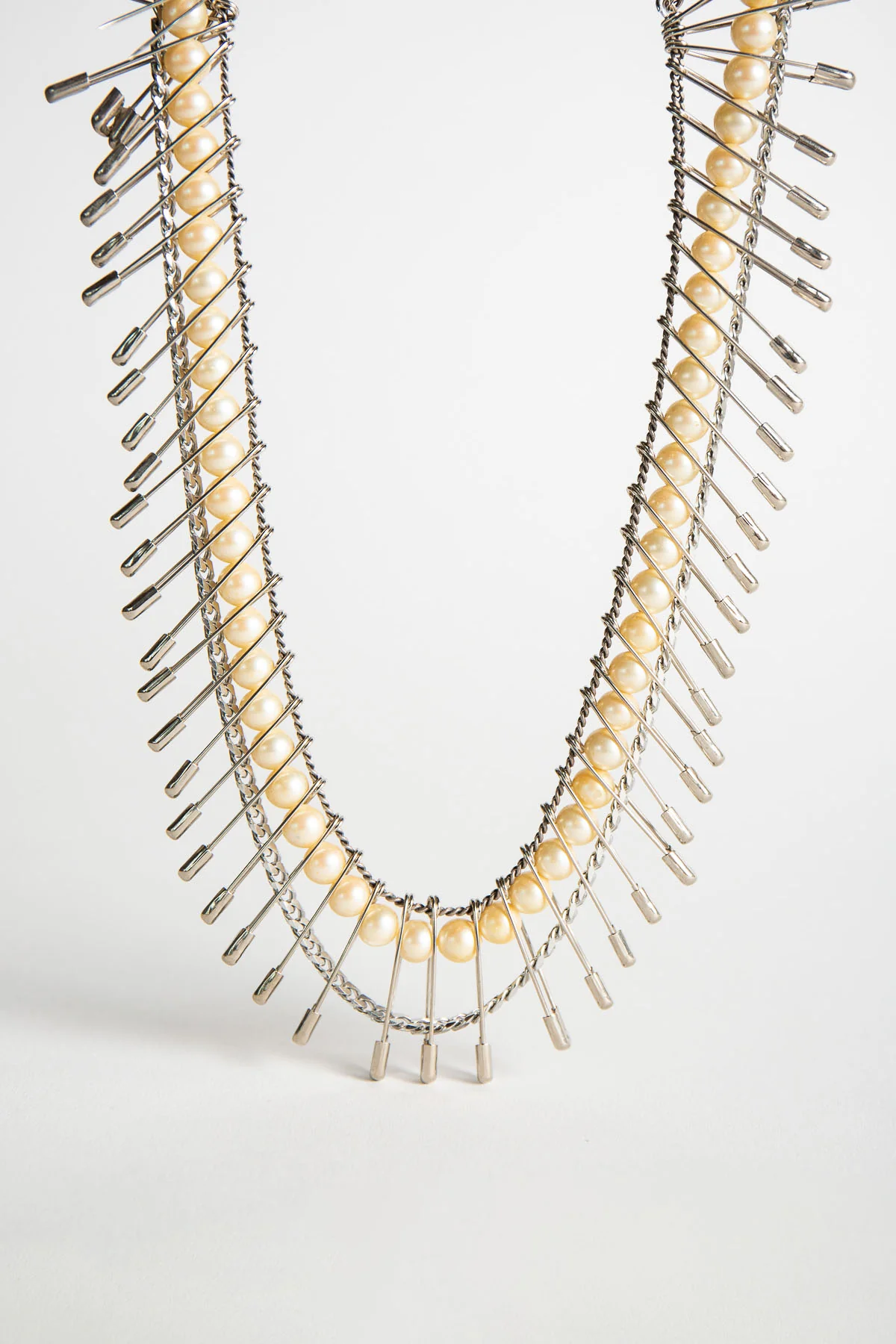 TOM BINNS | UPTOWN ROCKER TOP PEARL NECKLACE
