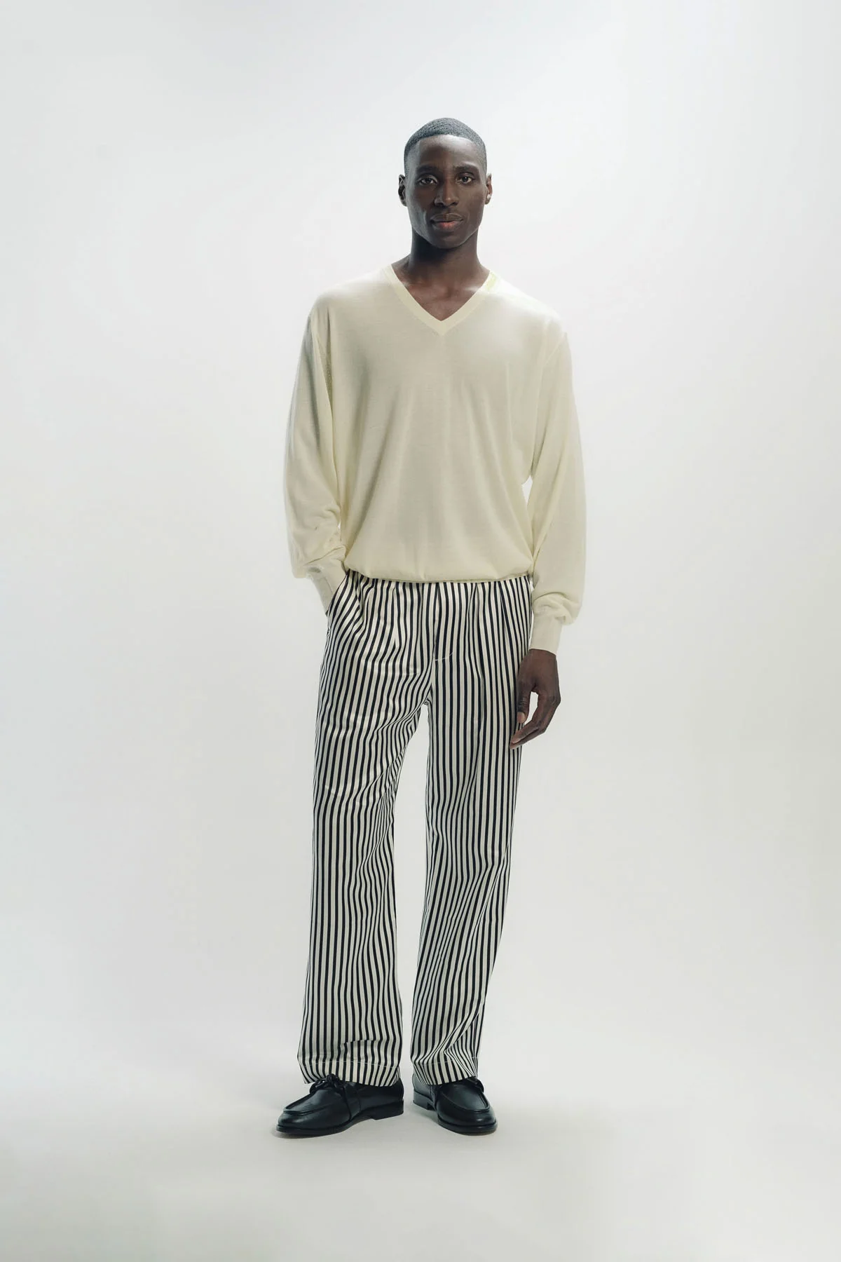TOM FORD | CASHMERE V-NECK SWEATER