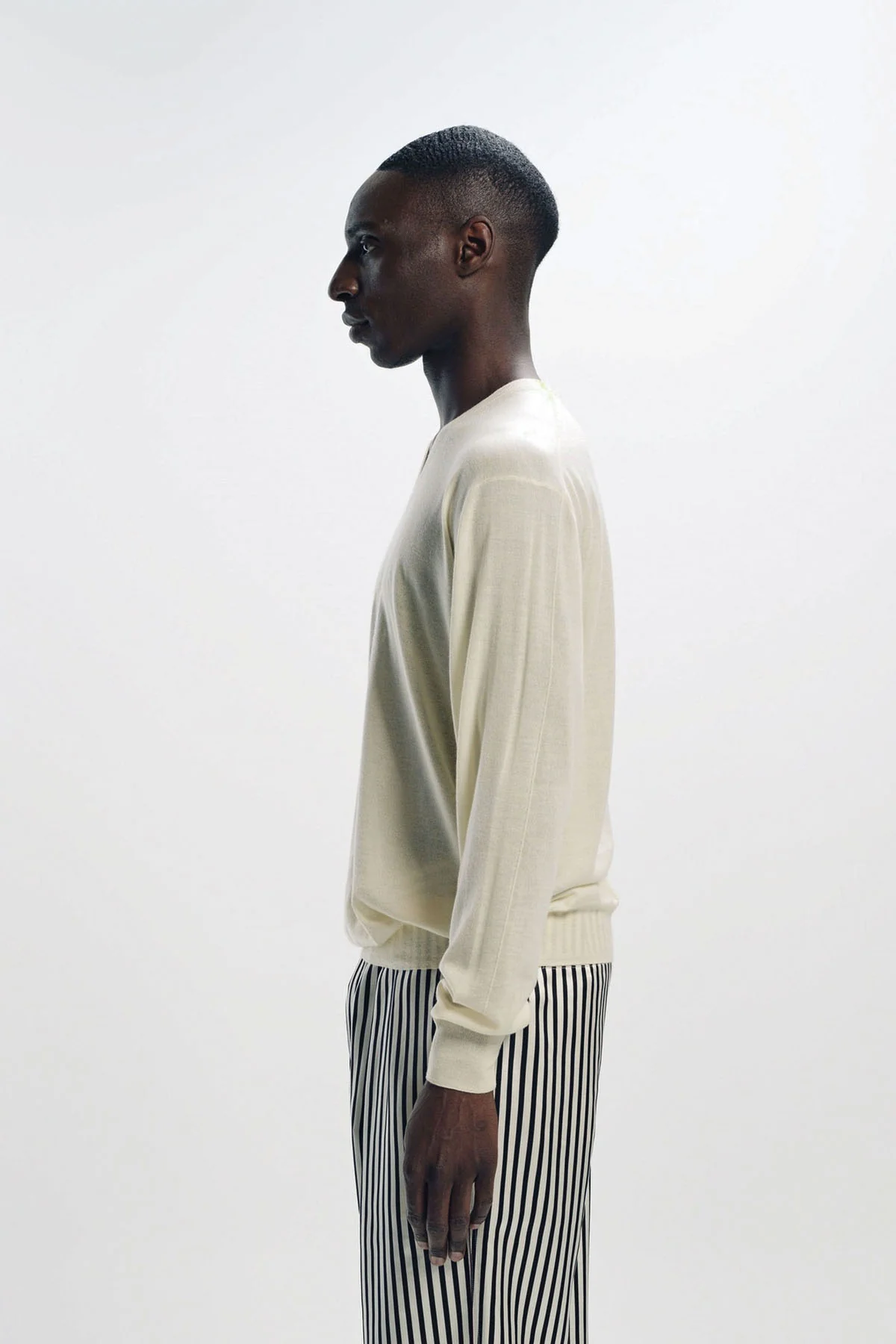 TOM FORD | CASHMERE V-NECK SWEATER - Image 3