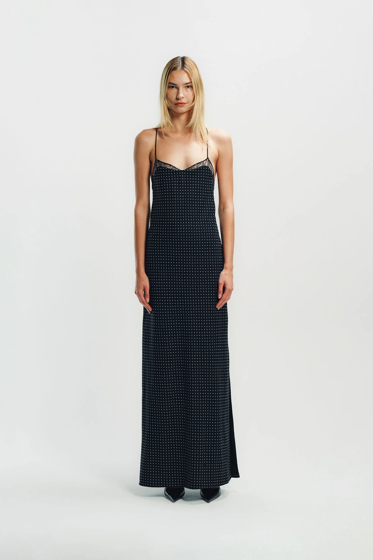 TOM FORD | POLKA DOT SILK CREPE CAMISOLE EVENING DRESS WITH LACE DETAIL - Image 2