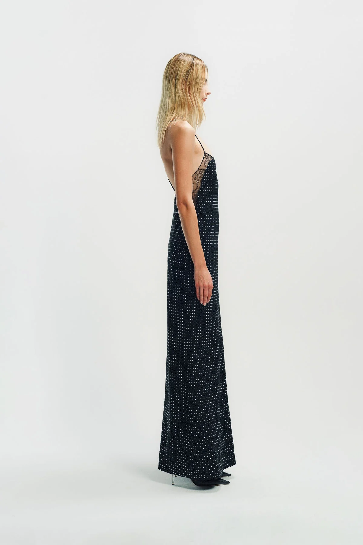 TOM FORD | POLKA DOT SILK CREPE CAMISOLE EVENING DRESS WITH LACE DETAIL - Image 5