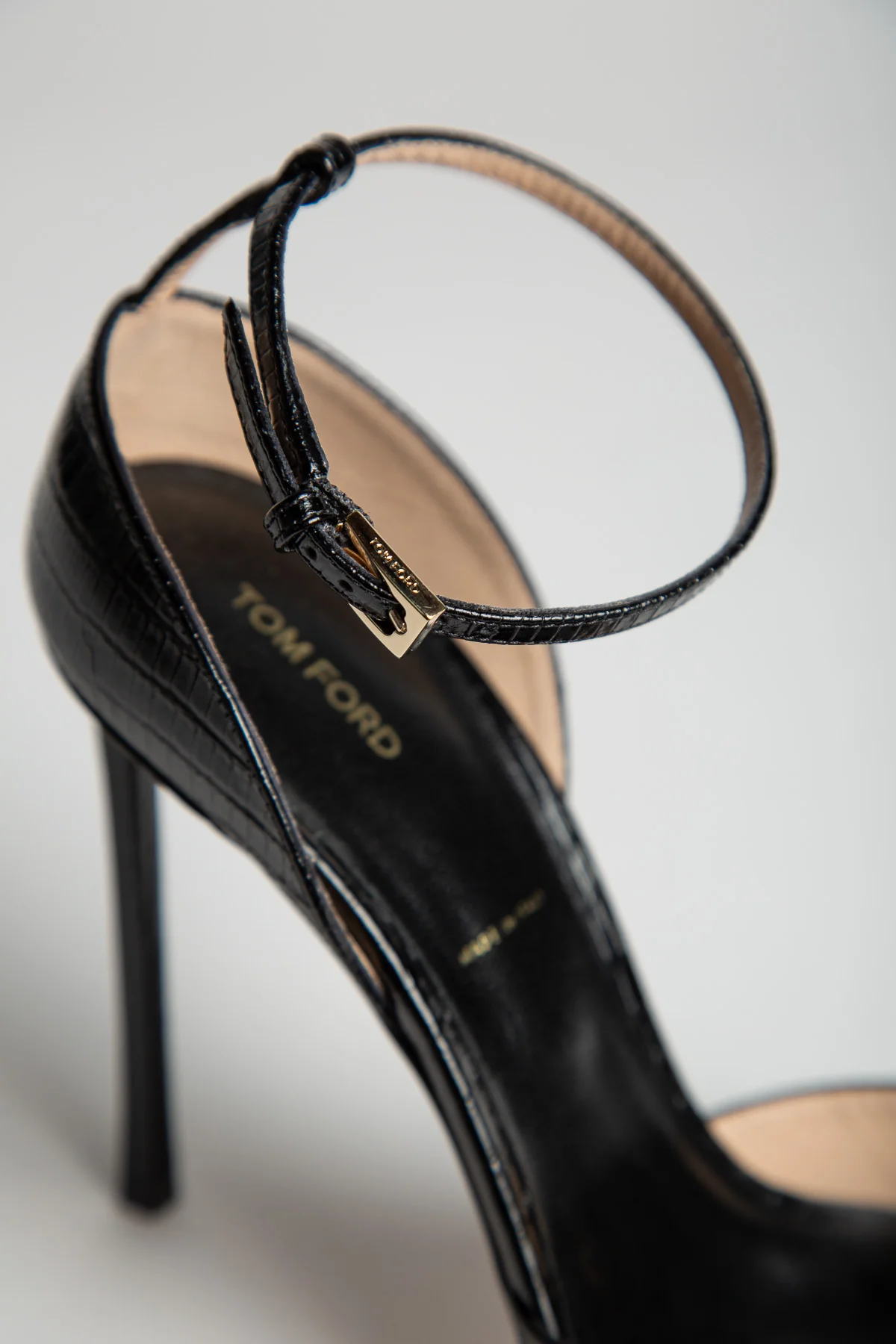 TOM FORD | TEJUS ANKLE STRAP PUMPS - Image 5