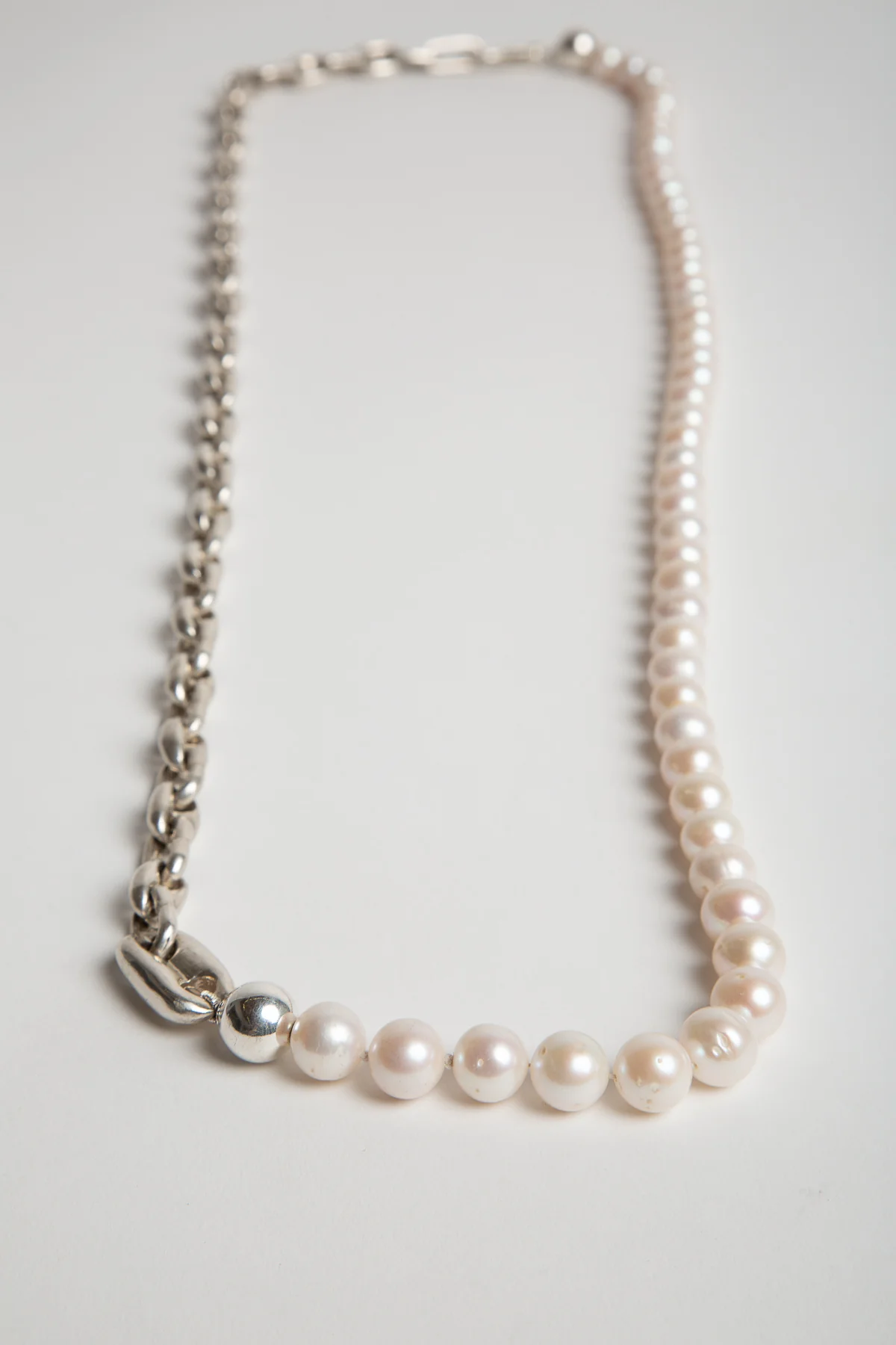 TRIN-KET | XL HALF PEARL/HALF CHAIN NECKLACE - Image 5