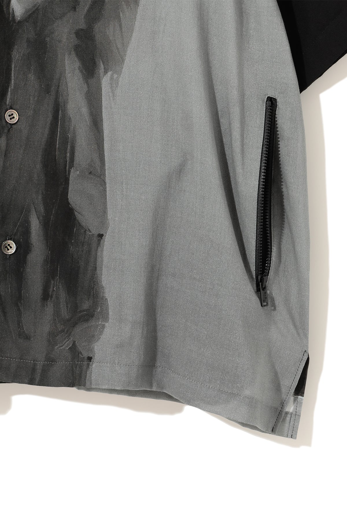 UNDERCOVER | GRAPHIC SHORT SLEEVE SHIRT - Image 6