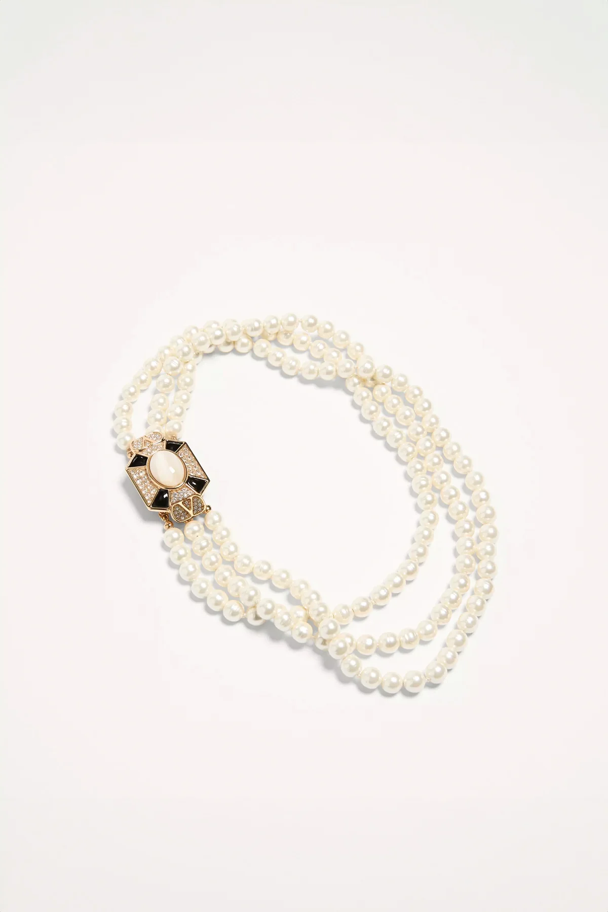 VALENTINO GARAVANI | PAS PLUS NECKLACE IN METAL, ENAMEL, RESIN, PEARLS AND SWAROVSKI® CRYSTALS - Image 3