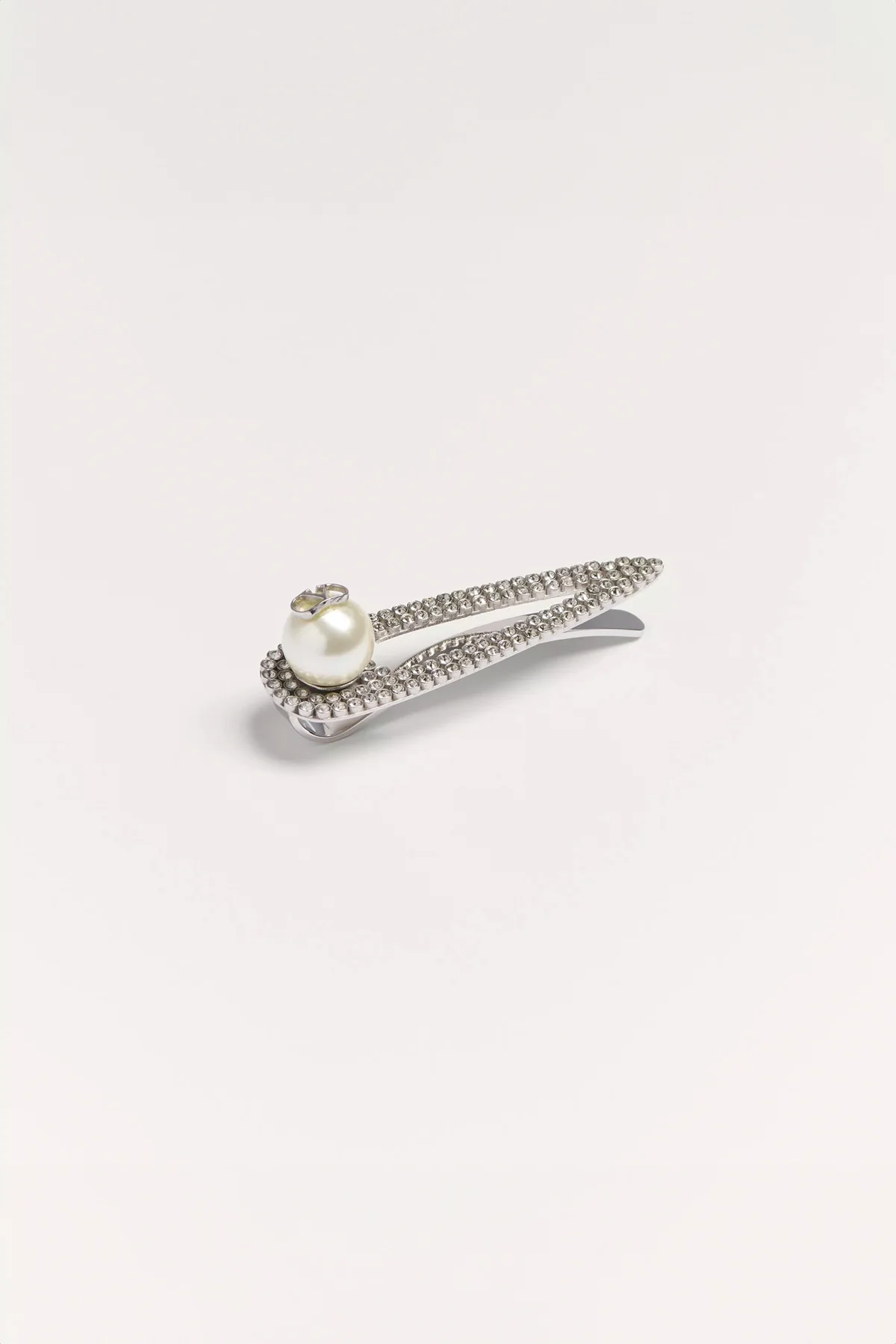 VALENTINO GARAVANI | VLOGO SIGNATURE METAL TIE CLIP WITH SWAROVSKI® CRYSTALS AND PEARL - Image 3