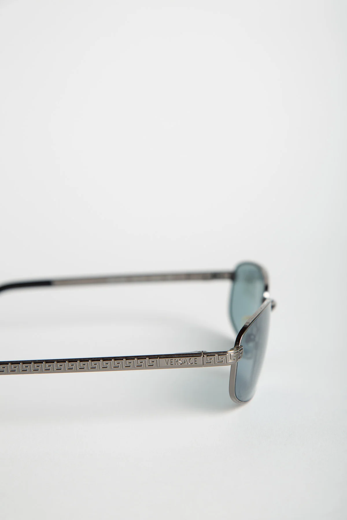1990'S VERSACE MOD 2007 SUNGLASSES - Image 3