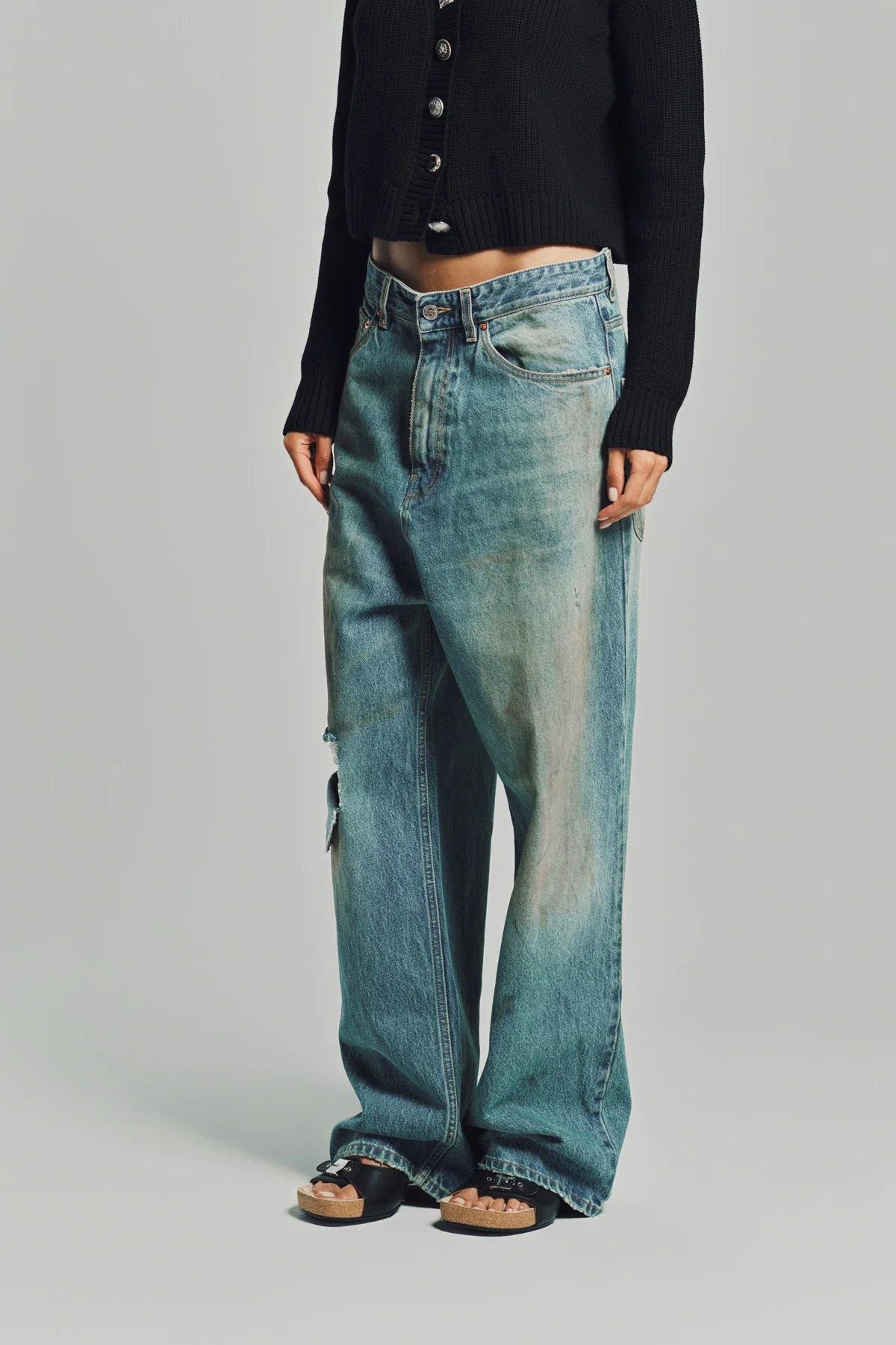 VETEMENTS | DISTRESSED BAGGY JEANS - Image 3