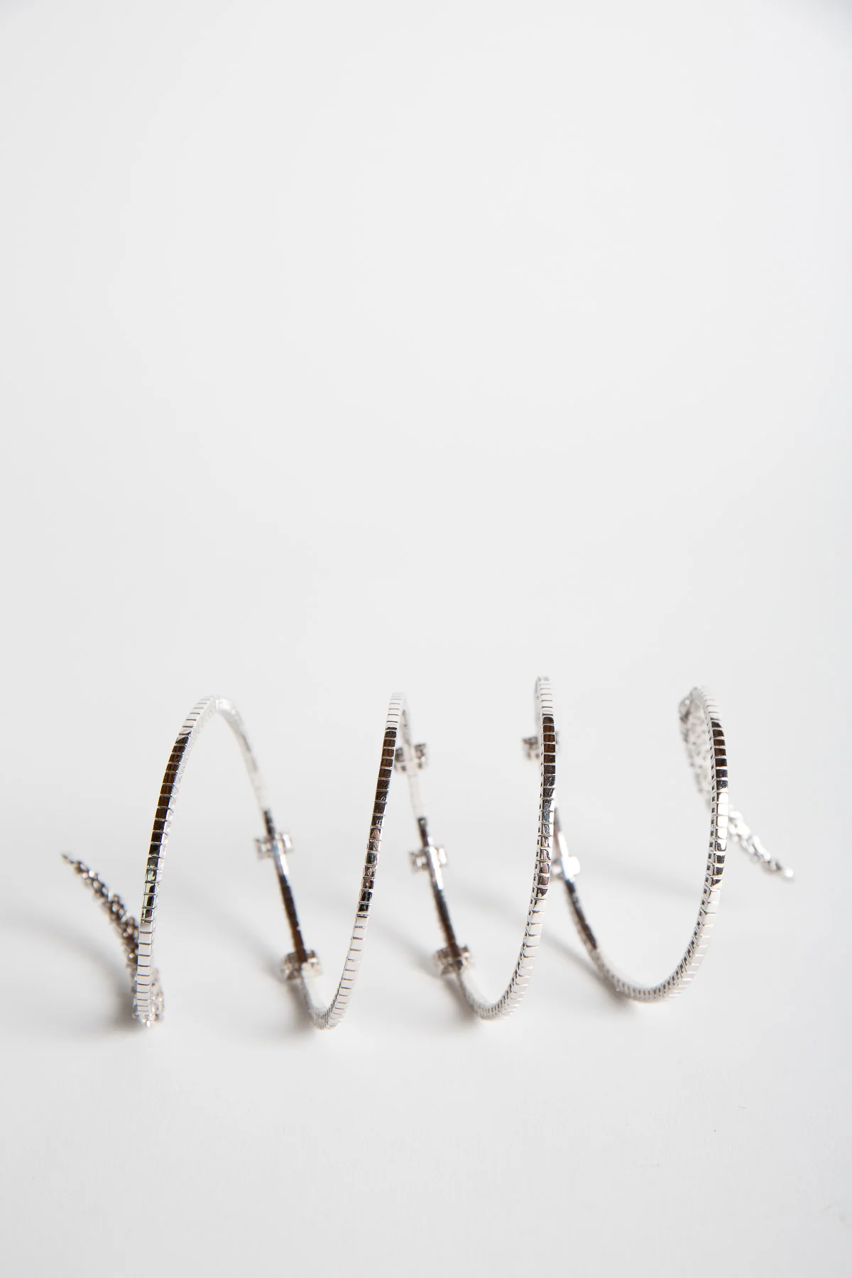 YEPREM | Y-COUTURE DIAMOND BRACELET - Image 3