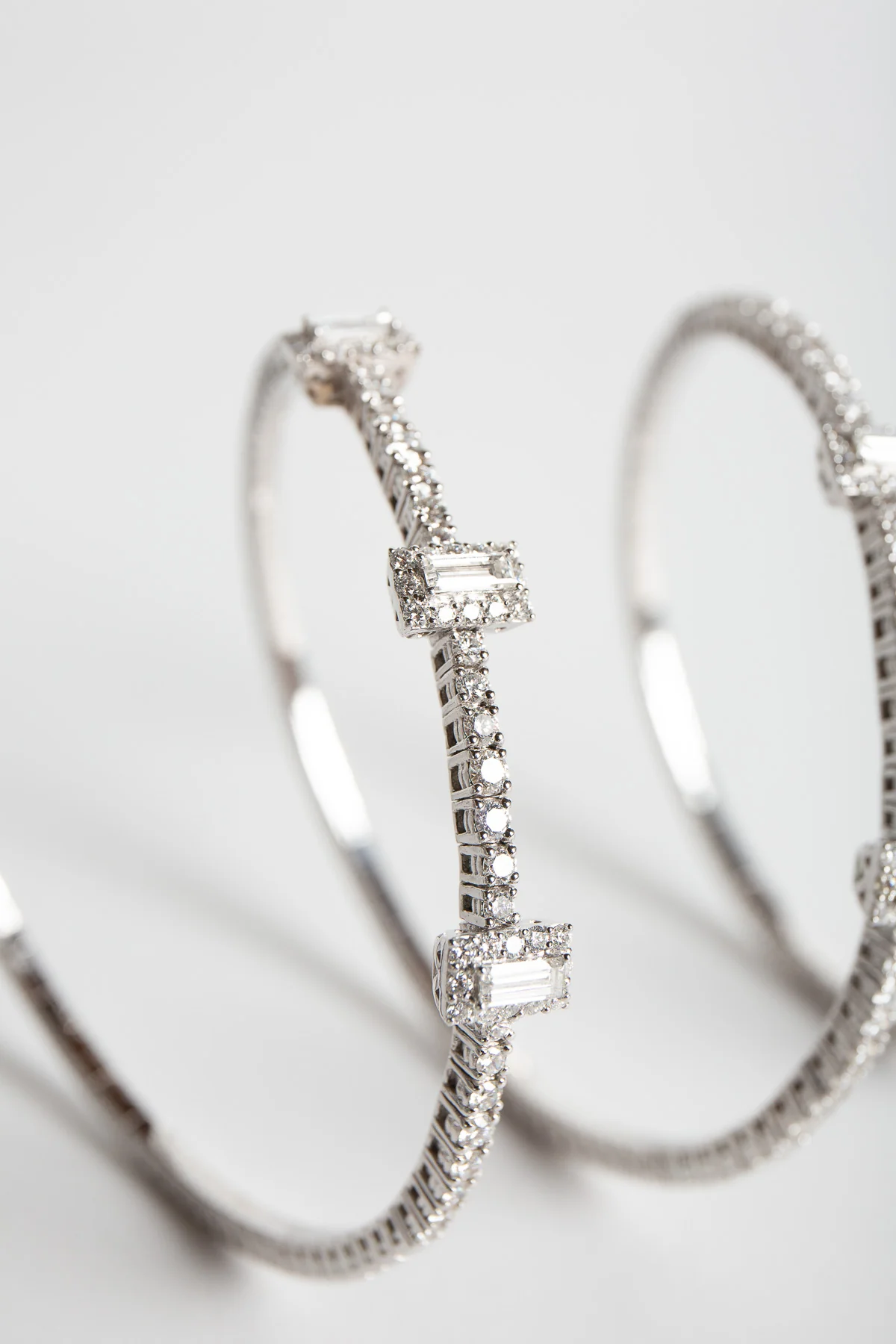 YEPREM | Y-COUTURE DIAMOND BRACELET - Image 5