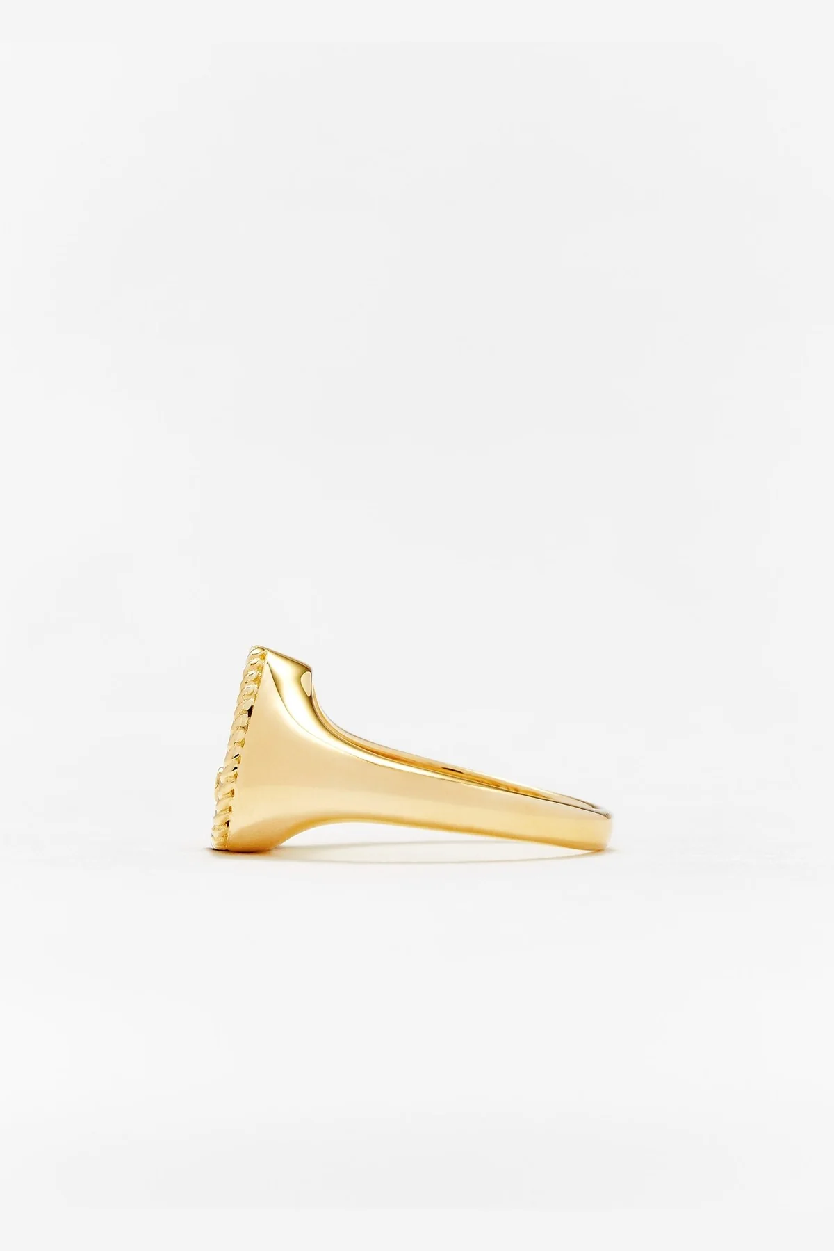 YVONNE LÉON | BABY PEAR DIAMOND MALACHITE RING - Image 3