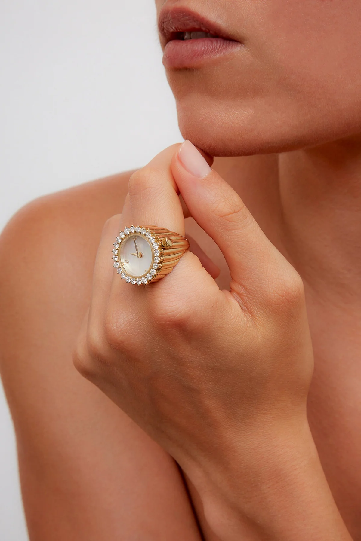 YVONNE LÉON | DIAMOND WATCH RING - Image 3