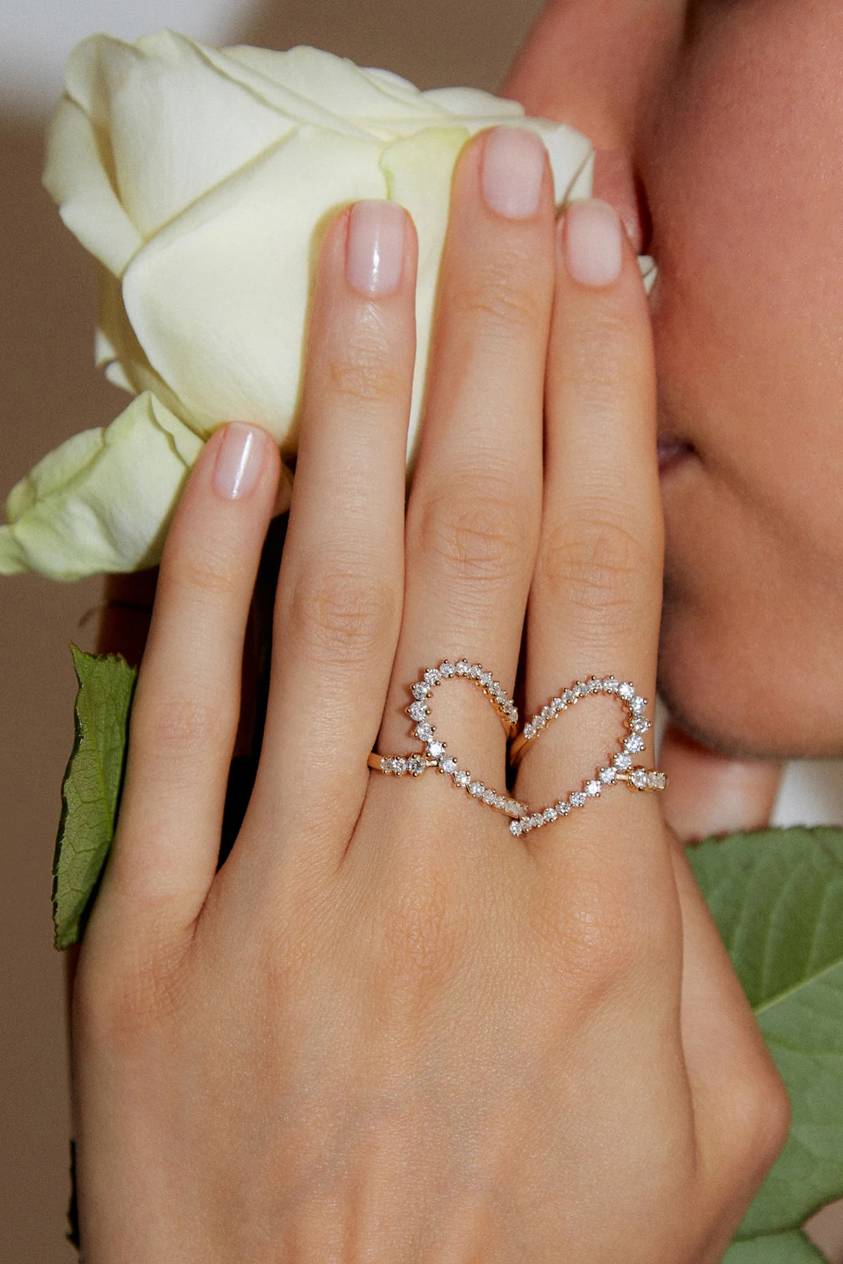 YVONNE LÉON | DOUBLE HEART DIAMOND RING - Image 3