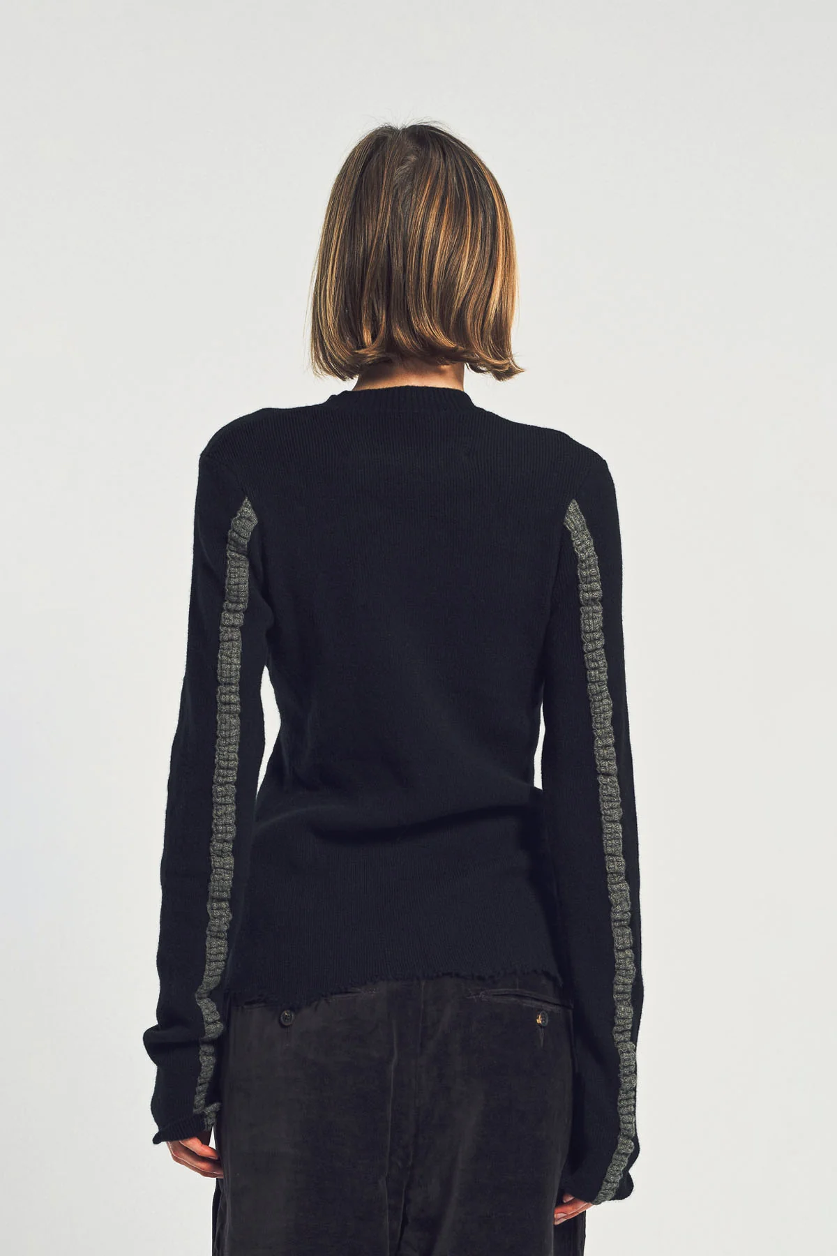 ZIGGY CHEN | CREWNECK SWEATER - Image 4