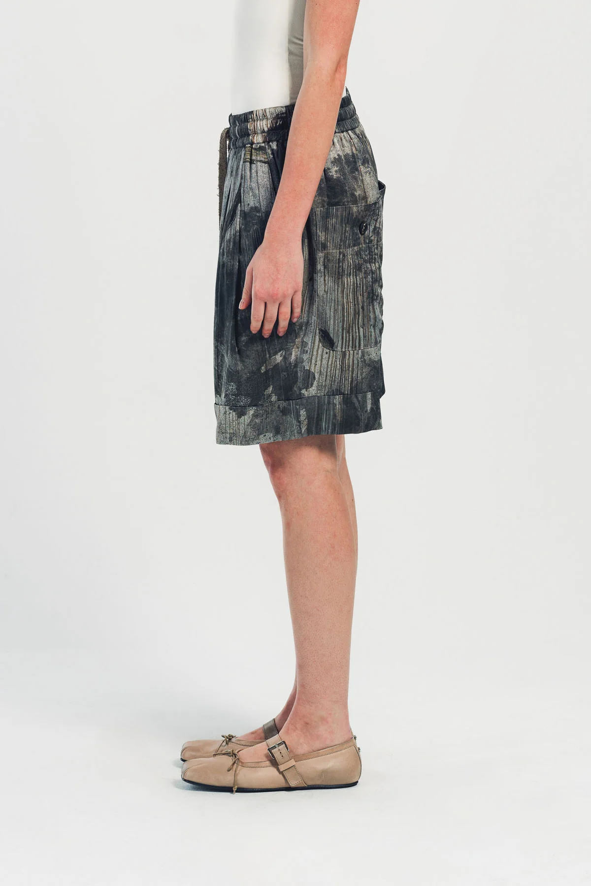 ZIGGY CHEN | DIGITAL PRINT DRAWATRING SHORTS - Image 3